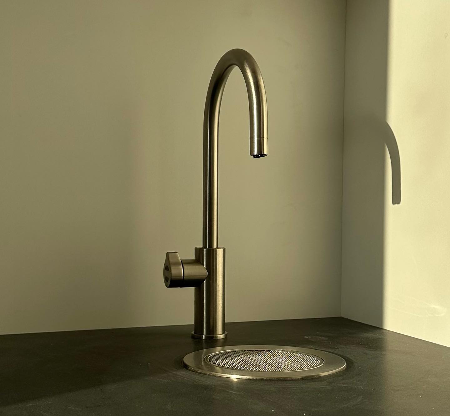 Brushed Nickel Zip Tap & Font