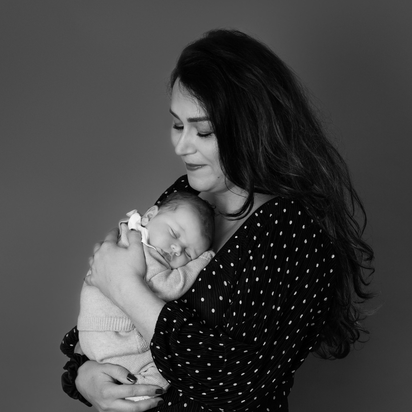 A recent shot from a newborn shoot. Being a mother of two myself this image really resonates with me. The unconditional love you have for your child. How can something so tiny suddenly become the biggest part in your life.
.
.
.
.
.
.
#newbornphotographer #bensonphotographer #familyphotographer #newbornphotoshoot #familyphotoshoot #oxfordphotographer