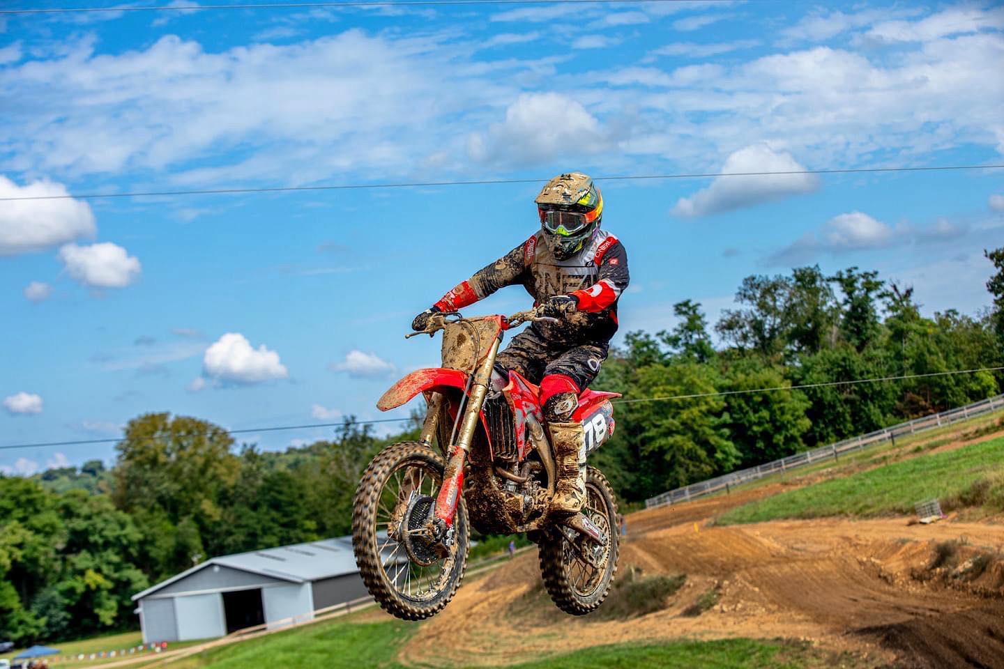Shred MX Team Athlete Spotlight: Shawn Hagedorn 🏁
@shawnhagedorn178
Shawn is officially 2 months into our “In Season” training program and seeing the benefits both on the bike and in day to day life! He’s a busy, hard working guy and making his workouts a priority has really helped him see the progress he’s been looking for 💪🏼
“Standell moment for myself I would have to say. The way I feel every day I feel more energy more focused definitely a better mood and on the bike I like the fact that I can go more than four or five laps I can actually run a good 20 minute session and my recovery time has definitely gotten faster.
My advice to a potential team member would be regardless, if you’re trying to get in better shape for the track or if you simply just want to improve your overall health even if you’ve never worked out before this program, (it) can help you as long as you are willing to do the work. Those looking to better yourself on the track I definitely recommend because you are working all of the major muscle groups that you use on the track. You cannot go wrong if you commit yourself and follow the program.”
Shoutout to you for staying committed even on the tough days 🙌🏼
#motocross #motolife #motocrossconditioning #shredmxconditioning #rideforfun #workout #shred