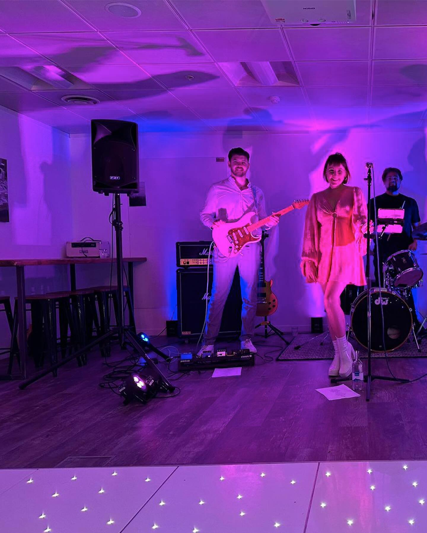 Who knew pink would end up being our colour?
Head over to miamihighfunction.com to book us for your wedding or party! SWIPE ➡️
.
.
.
#brightonfunctionsband #sussexbands #brightonweddings #miamihigh #miamihighfunction