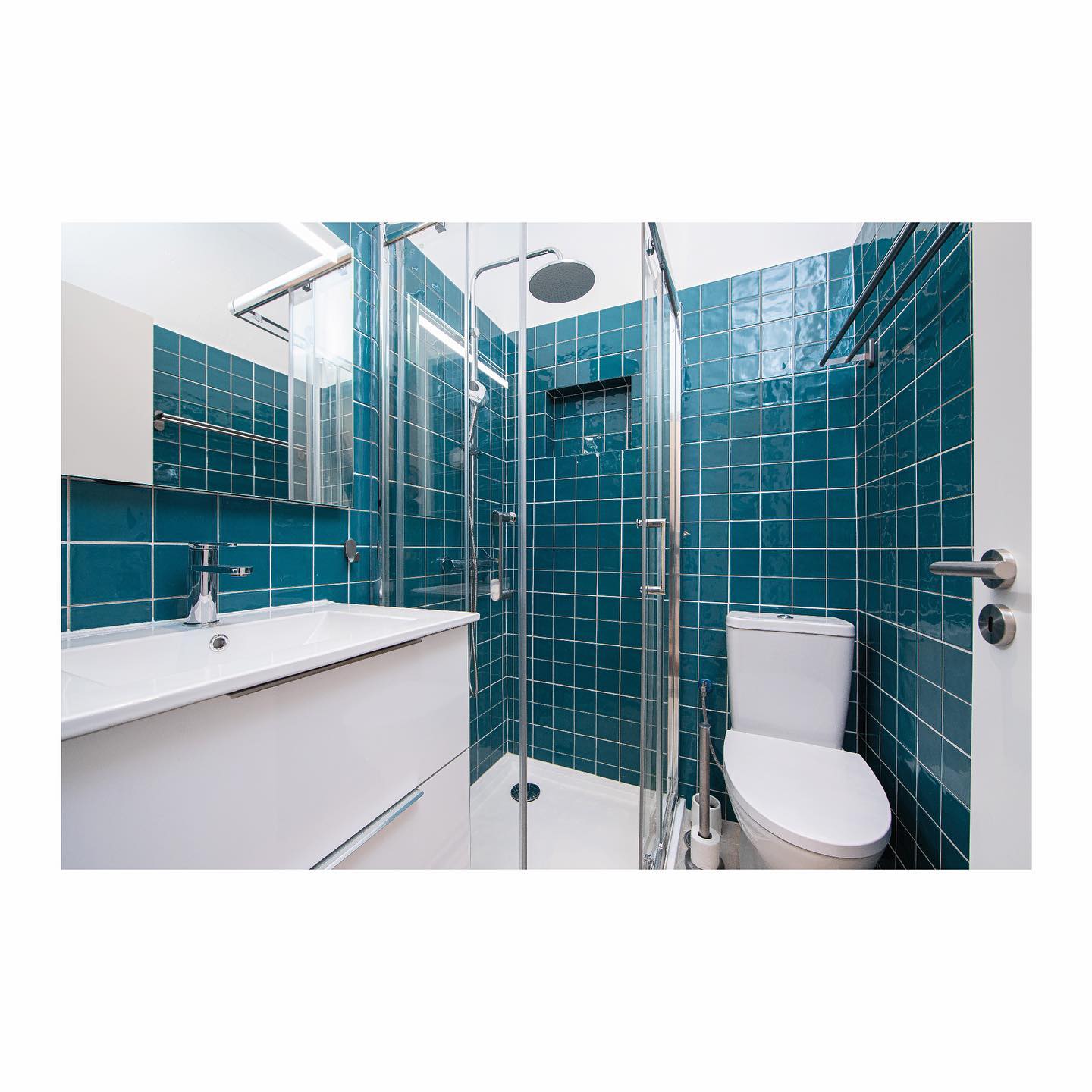 ~ APARTAMENTO EM ARROIOS ~
Remodelação e renovação
Arroios, Lisboa
~ 2023 ~