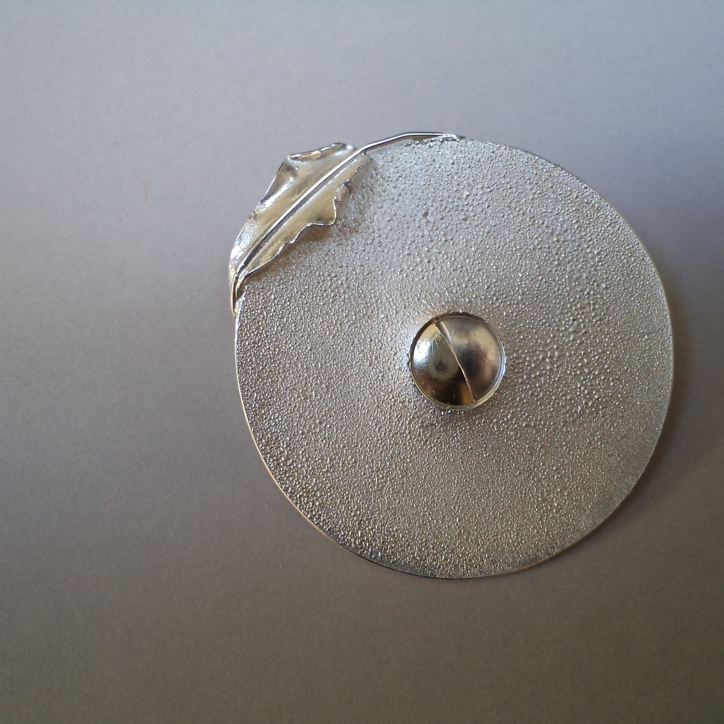 pendant/brooch | silver | white-gold
camara.nafplio.greece
#camaraworkshop #pendant #brooch
#nafplio #jewelry #handmade
#silvergold #designjewelry
#handmadejewelry #art #greece