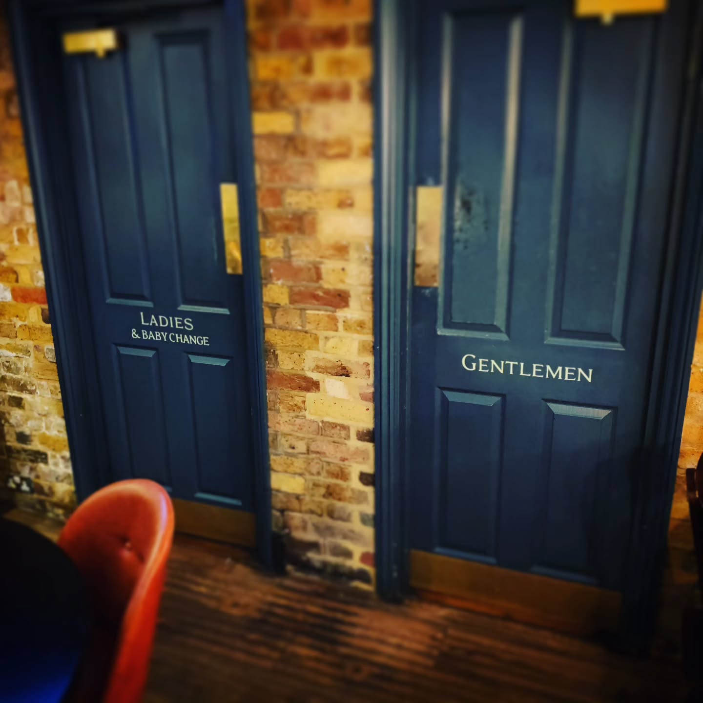 How dare dads expect to change their baby!?
.
#Injustice #TrashingMyFriendsLocal #GenderEquality