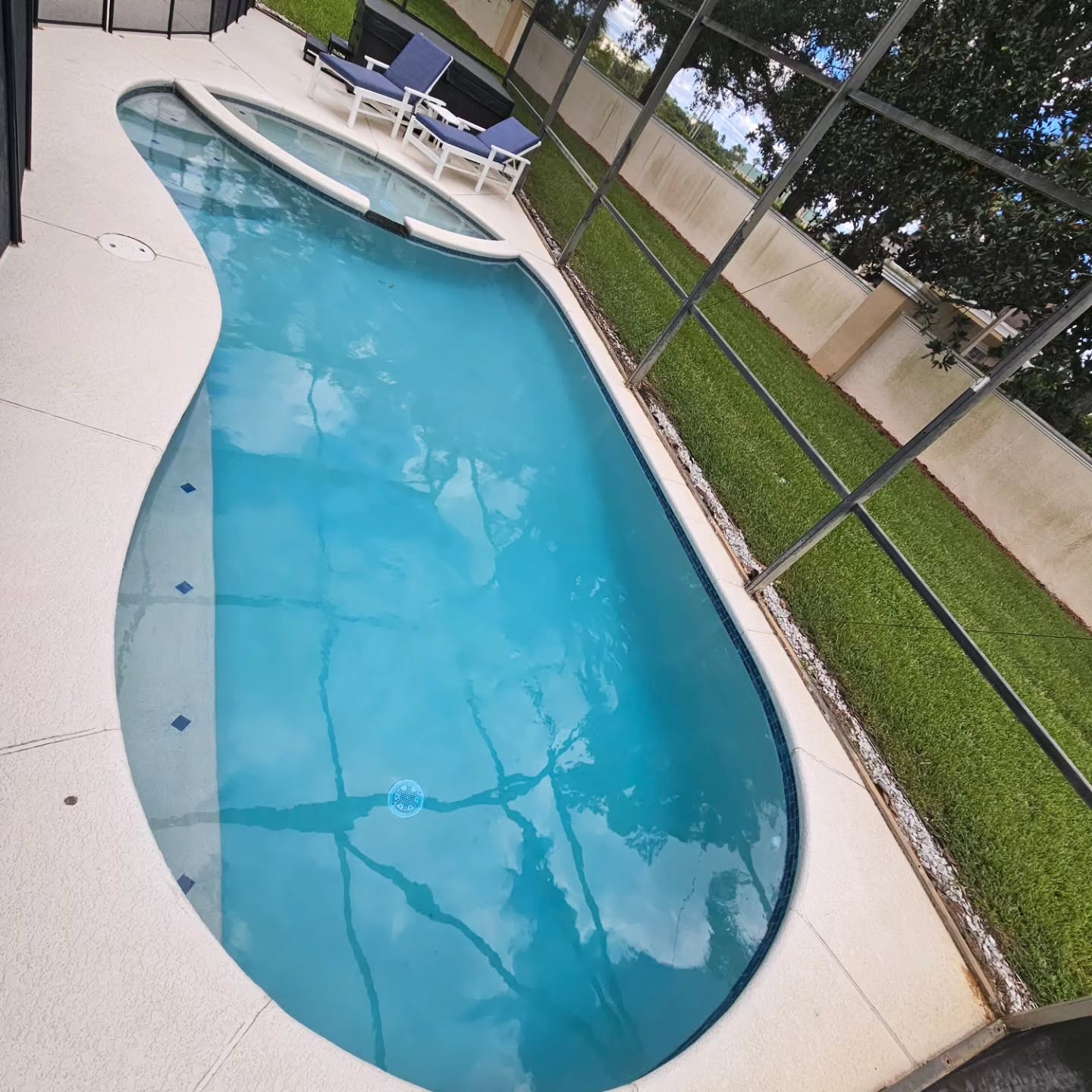 Resurface & Tile on this vacation home.