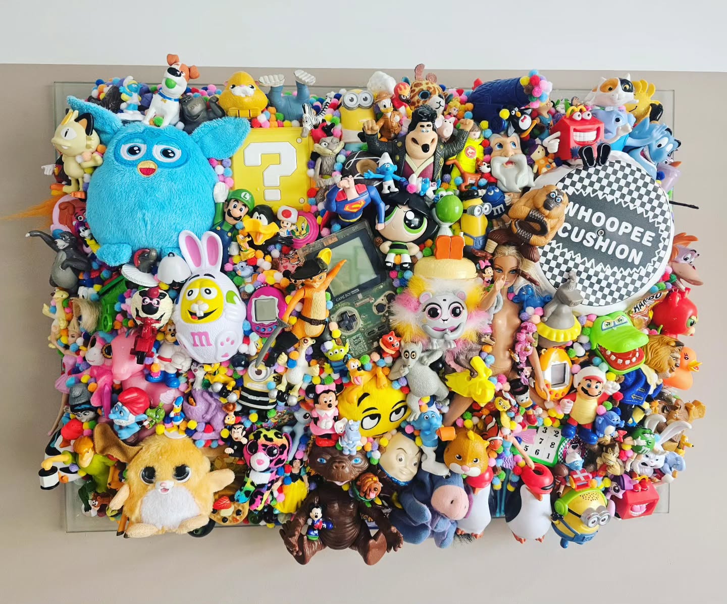 🩵
#wall #wallart #walldecor #wallpainting #toys #toyart #speelgoed #furby #mcdonalds #minion #disney #disneyart #muurdecoratie #kunst #kunstwerk