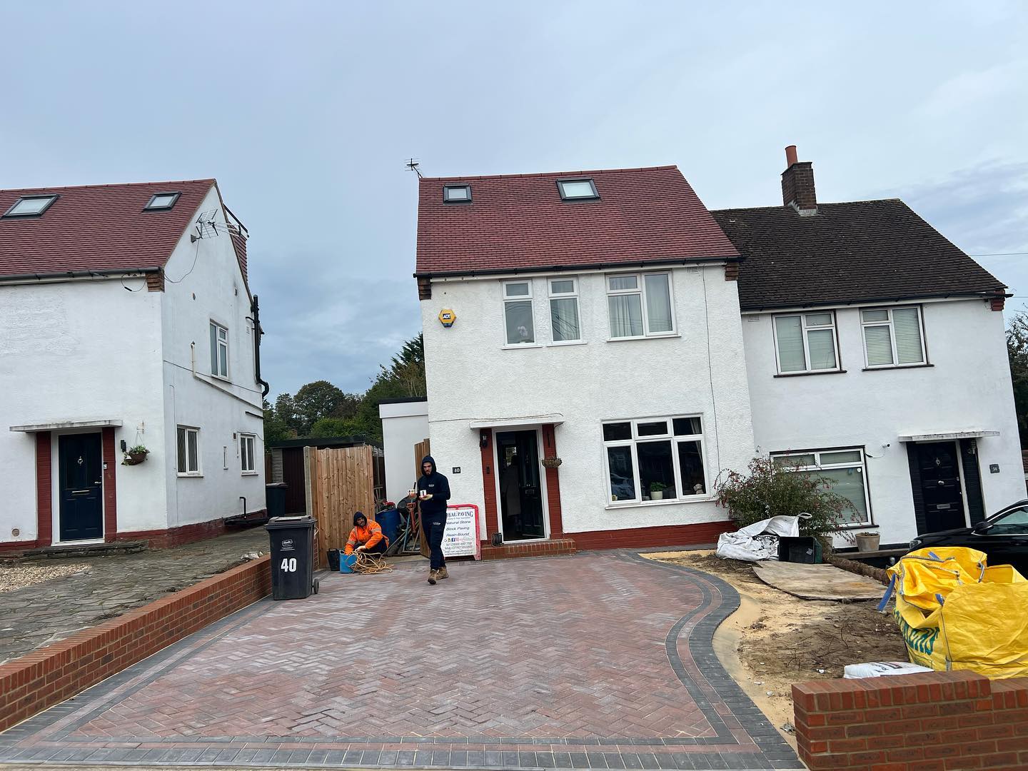 New block drive
(brindle/charcoal borders)