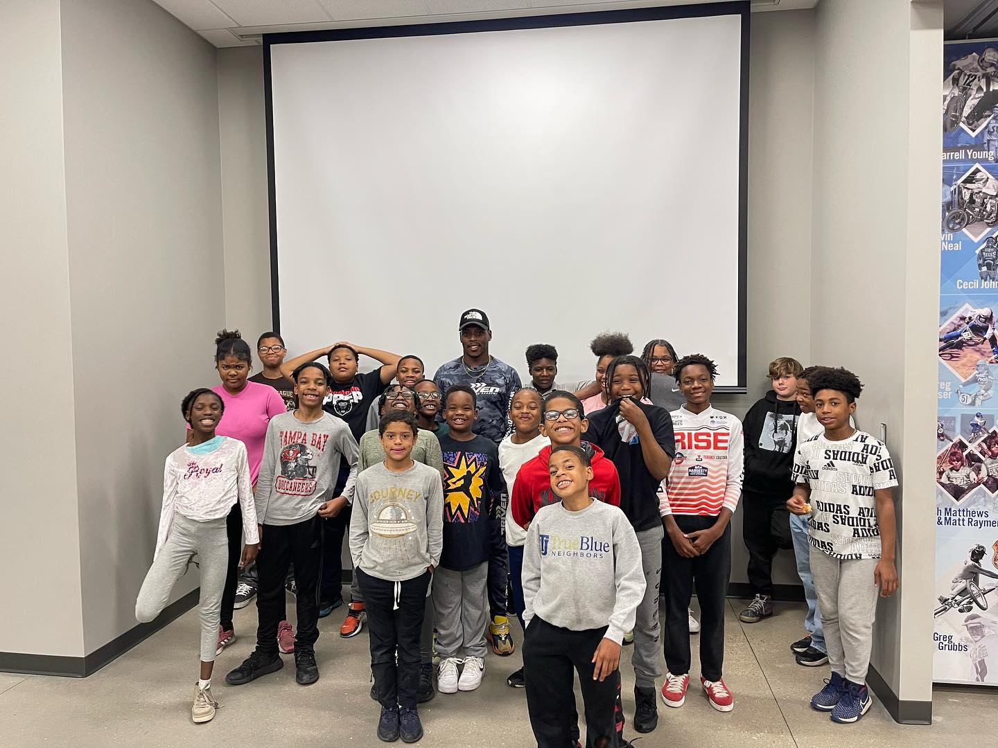 RECAP: The last 2 weeks of R.I.S.E. have been amazing! They students participated in their first ever BMX race and we had a Multiple World Champion BMX racer in @jeffupshaw937 come and speak. The students learned a lot from Jeff Upshaw, from racing skills to life skills. 4 more weeks and counting before graduation! Let’s finish strong!