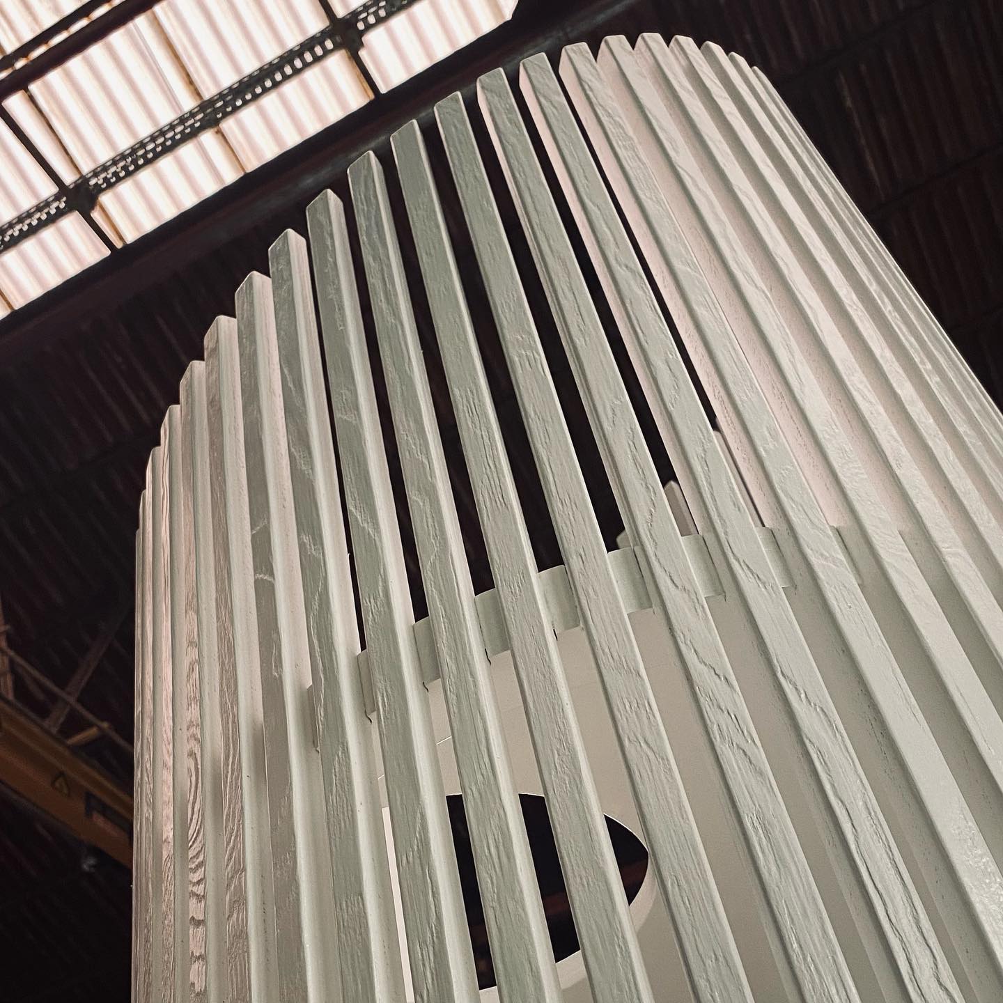 More teasers! 😸
#makersgonnamake #inspiration #shade #lookout #handmade #catfurniture #nap #custombuild #pine #prototype #catube #detail #custom #model #cat #ecofriendly #retrofuture #white #cattree #modern #tube #teaser