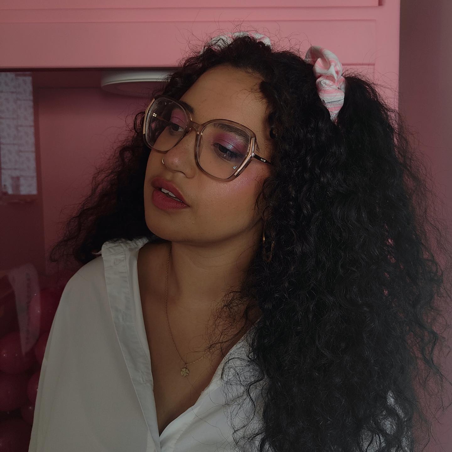 Encore une nouvelle idée de coiffures avec des chouchous!