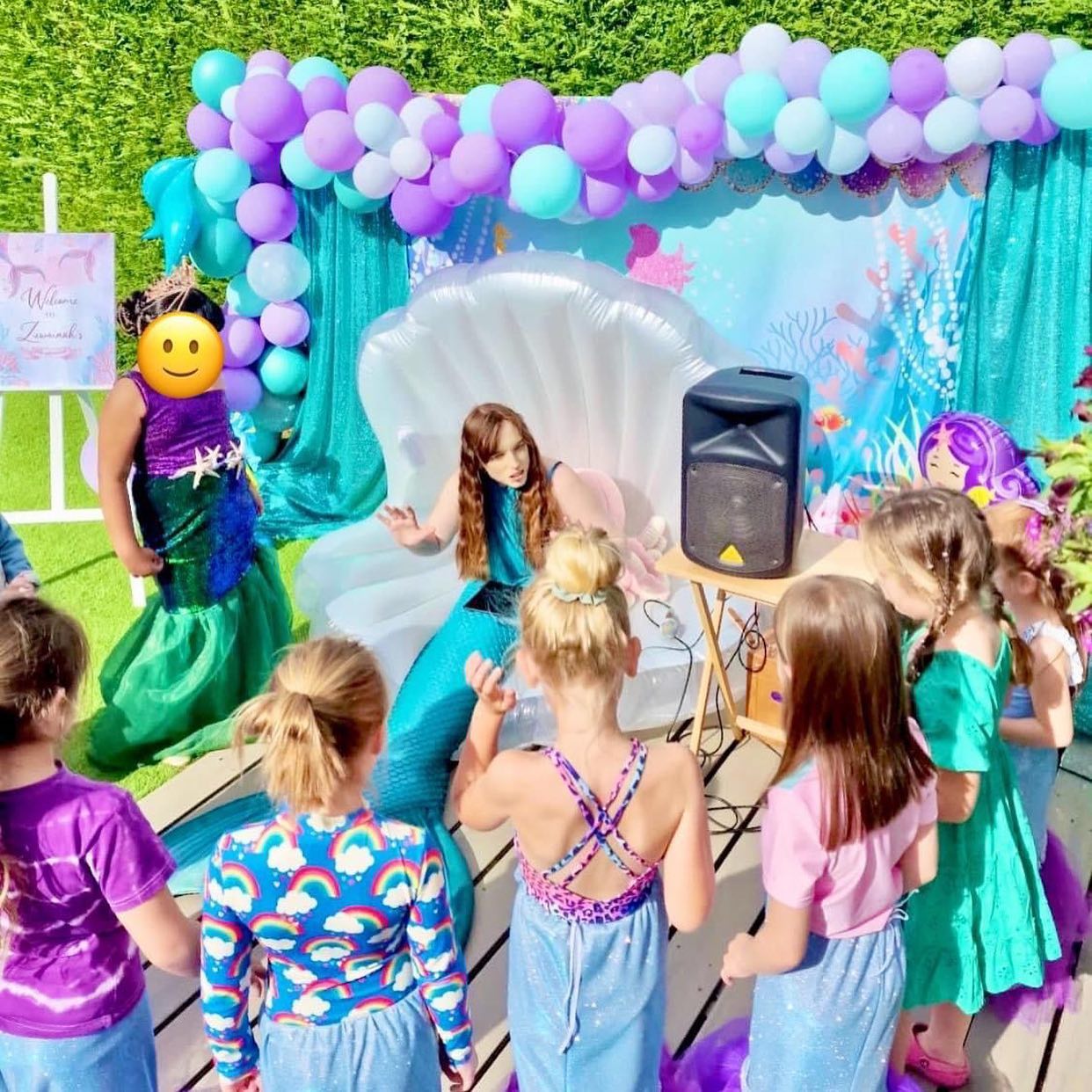 A little #throwbackThursday to one of our many summer parties 🎉 for some mermazed little ones!
Check out @mermaidmerchelle doing what she does best, keeping the kids entertained every single second with games and even a rendition of their favourite Disney Songs 🎵
Want to book in?? Contact us at parties@hireamermaiduk.com today!
#mermaid #hireamermaiduk #mermaidsofinstagram #reallifemermaid #professionalmermaid #mermaidlife #missmermaiduk #girlsthatfreedive #magictail #mermaidtwinkle #lifeofamermaid #realmermaid #aquarium #mermaidhair #hireamermaid #freediver #goingplaces #myotherlife #dreamjob #documentary #film #performancemermaids #kidspartyentertainers