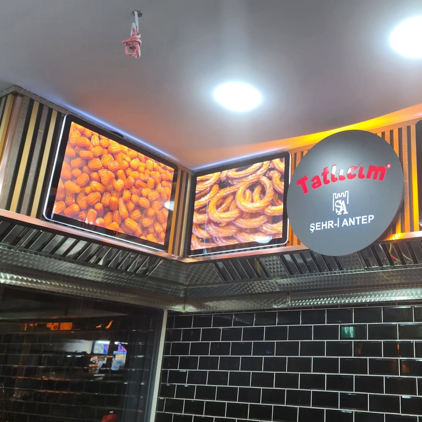 KUZEY PRINT & SIGN
Mehmet Salih YILDIRIM
Mob. : 07481 012496
www.kuzeyprint.co.uk
hello@kuzeyprint.co.uk
54, Chingford Mount Road, London E4 9AA
#signage #designagency #signagedesign #customsignage #acrylicsignage #vehiclesignage #ledsignage #vintage_signage #outdoorsignage #interiorsignage #businesssignage #signagemaker #exteriorsignage #3dsignage #vansignage #shopsignage #carsignage