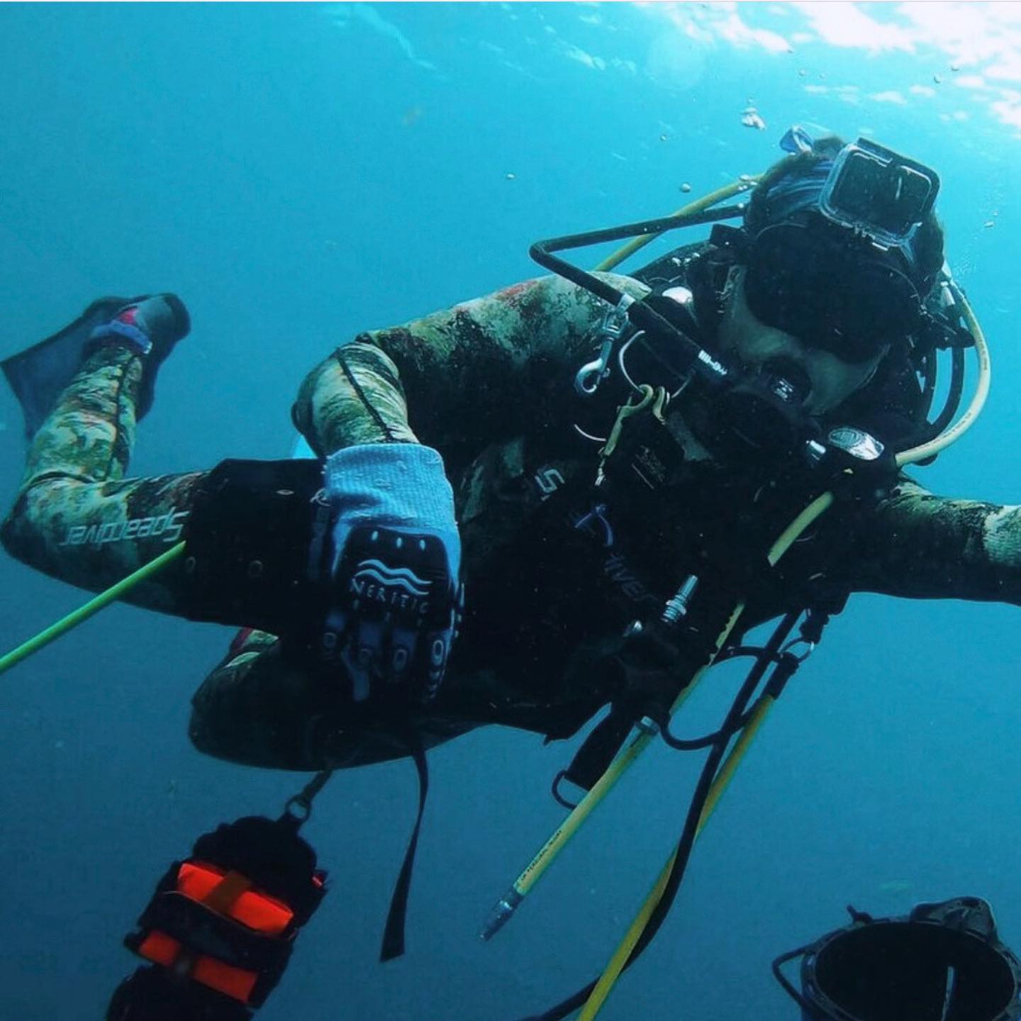 Diving state of mind 🤙
•
•
#spearfishing #spearos #florida #speargun #diving #divinglife