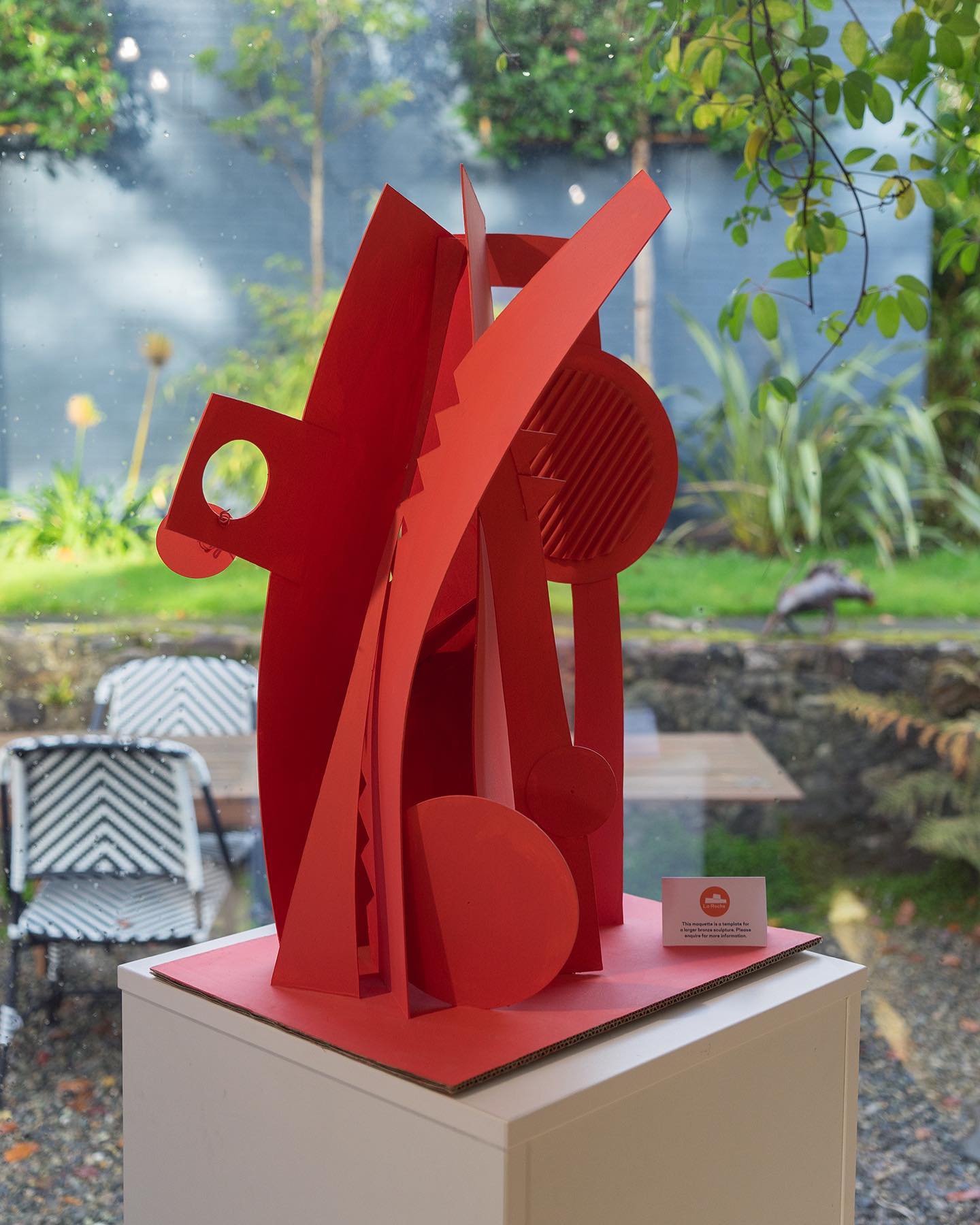 Works by @philipflanaganstudio and @triona.sweeney.art currently on show at La Roche. Exhibition continues until Tuesday. Please visit the website link in the bio to arrange a viewing. #irishart #irishartists #sculpture #contemporaryart #gallery