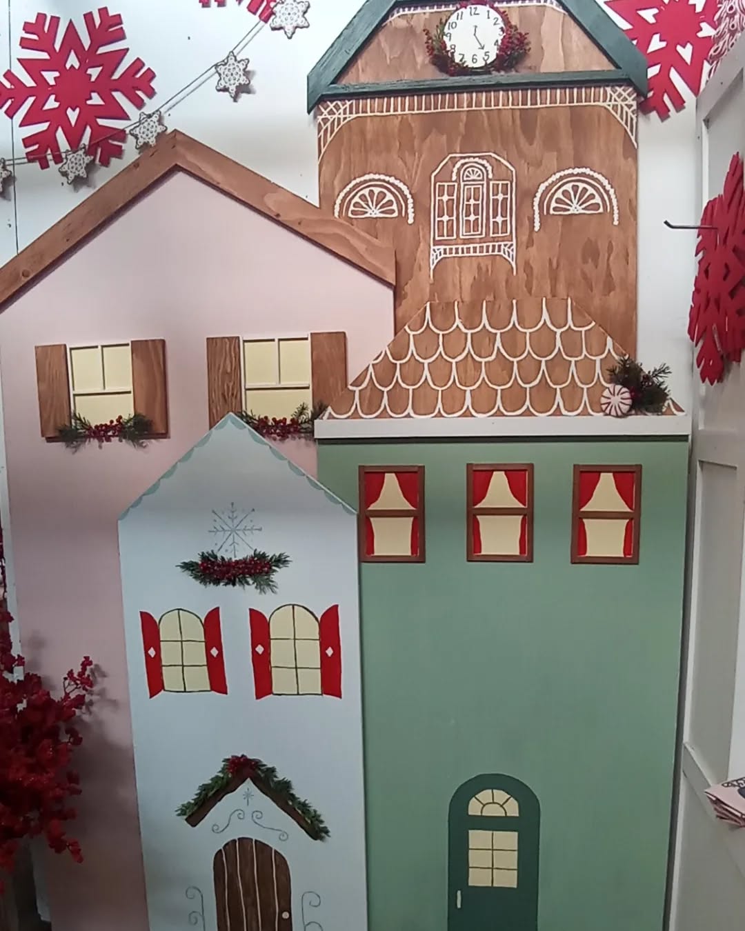 It's strange to talk about this the day before Halloween but...
We discovered some very cute new Christmas items & displays at Molbak's over the weekend!
In recent years holiday decor items have sold very quickly. If you have a specialty decor setup (like #pinkmas at my home) I recommend that you start keeping an eye out for any items you may be interested in *now*.
If you're in my delivery area you're always welcome to message me some of what you're into and I can reach out if I see it in stores while I am out and grab it for you.
🎅🍭💖
#shoplocal #christmasshopping #errandservice #woodinvillewa #redmondwa #kirklandwa #eastsideseattle