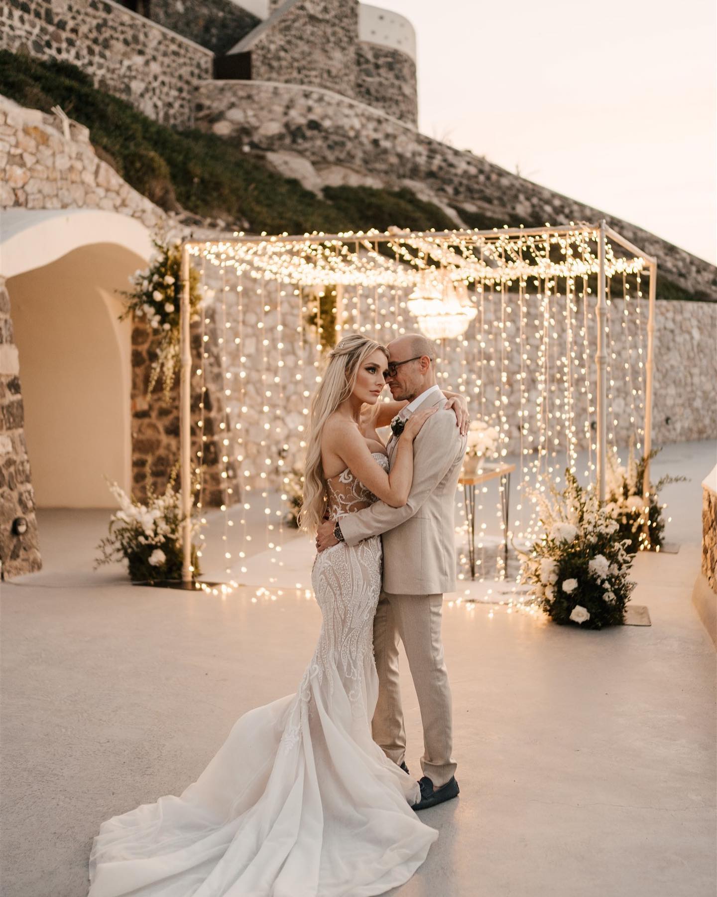 Ashley and David’s elopement at the stunning El Viento in Santorini.
The couple traveled all the way from New York to celebrate their love in this breathtaking location.
Wedding planner : @angelamonawedding
Venue: @elvientosantorini
Rentals: @weddingswhimsy_santorini
Florist: @redboxdays
Photographer and Videographer team: @phosart.photography @phosart.cinematography
Lights and chandeliers : @santorinievents
Hair and Makeup Artist : @juliarta.santo
#elviento #santornini #santorinigreece #elopmentwedding #destinationwedding #weddingplanner #santoriniwedding #luxuryelitehouses #destinationweddingplanner