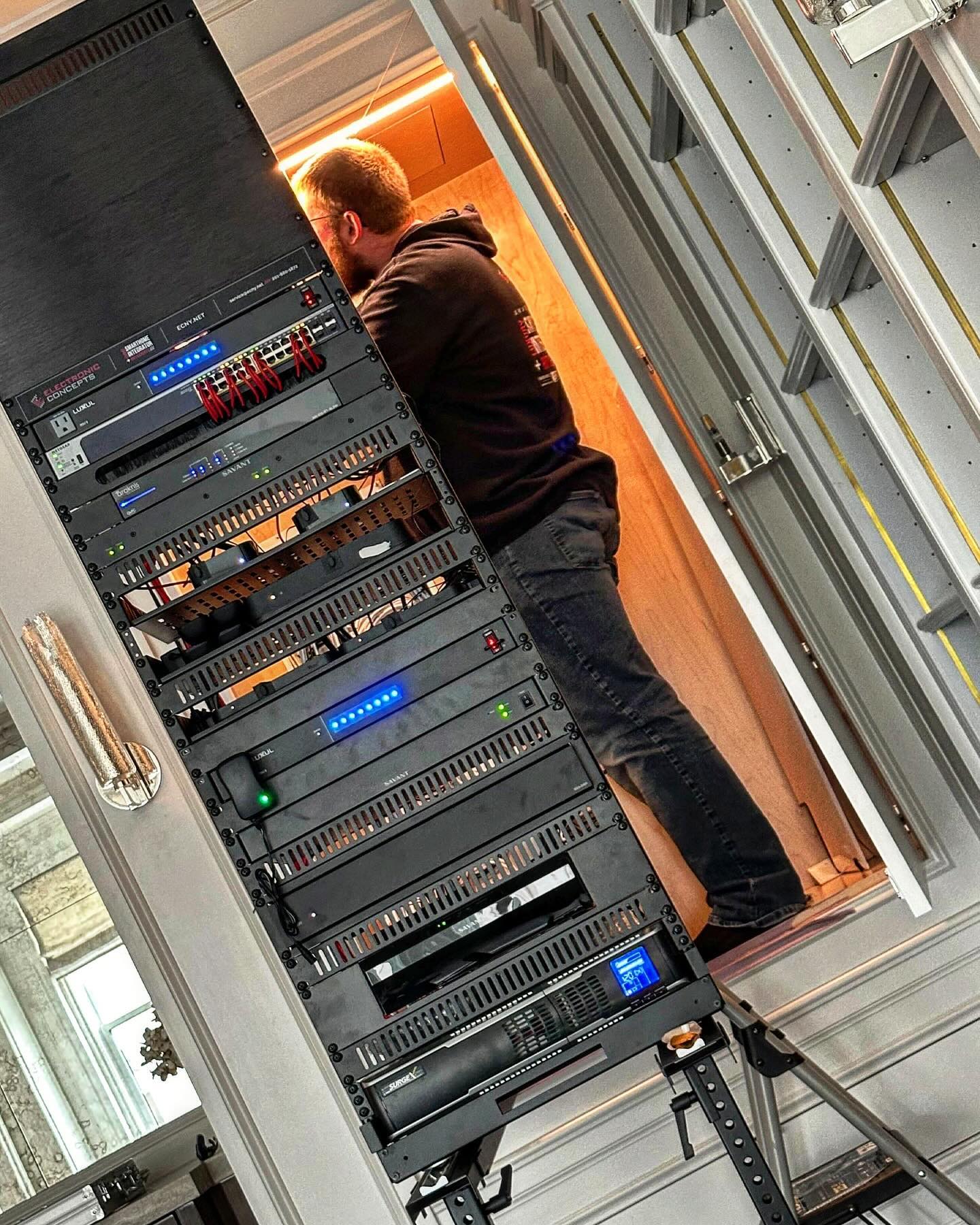 Sometimes you gotta get deep into the project 💪