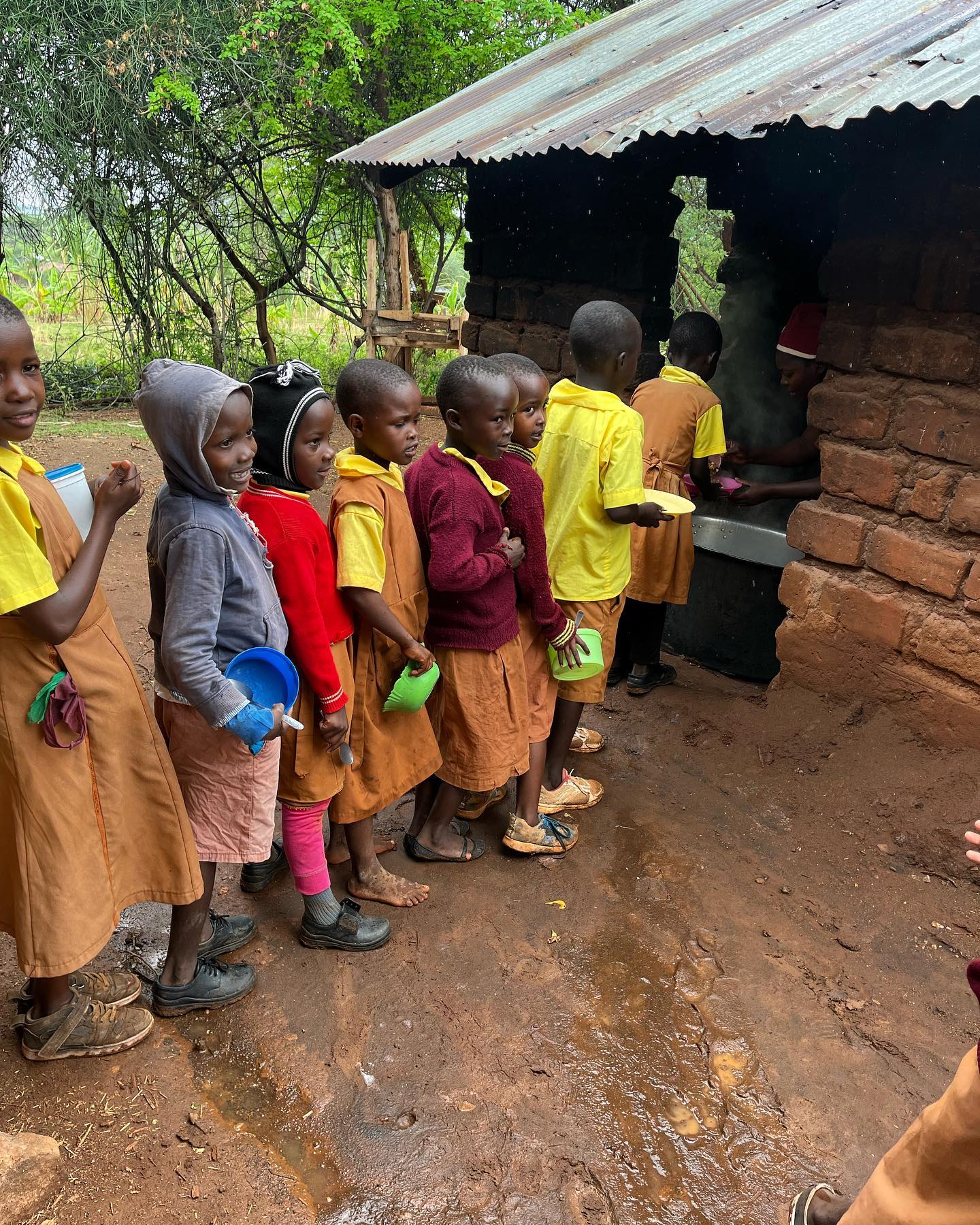 Feeding programme. We feed 2,000 children a hot meal at school every school day. The schools in the programme reach the poorest families. School attendance has increased, meaning more children are accessing education. This may be the only food a child eats in a day. #stpeterslifeline #poverty #foodsecurity #schooldinners #education #feedingprogramme #kajuki #kenya #internationalaid