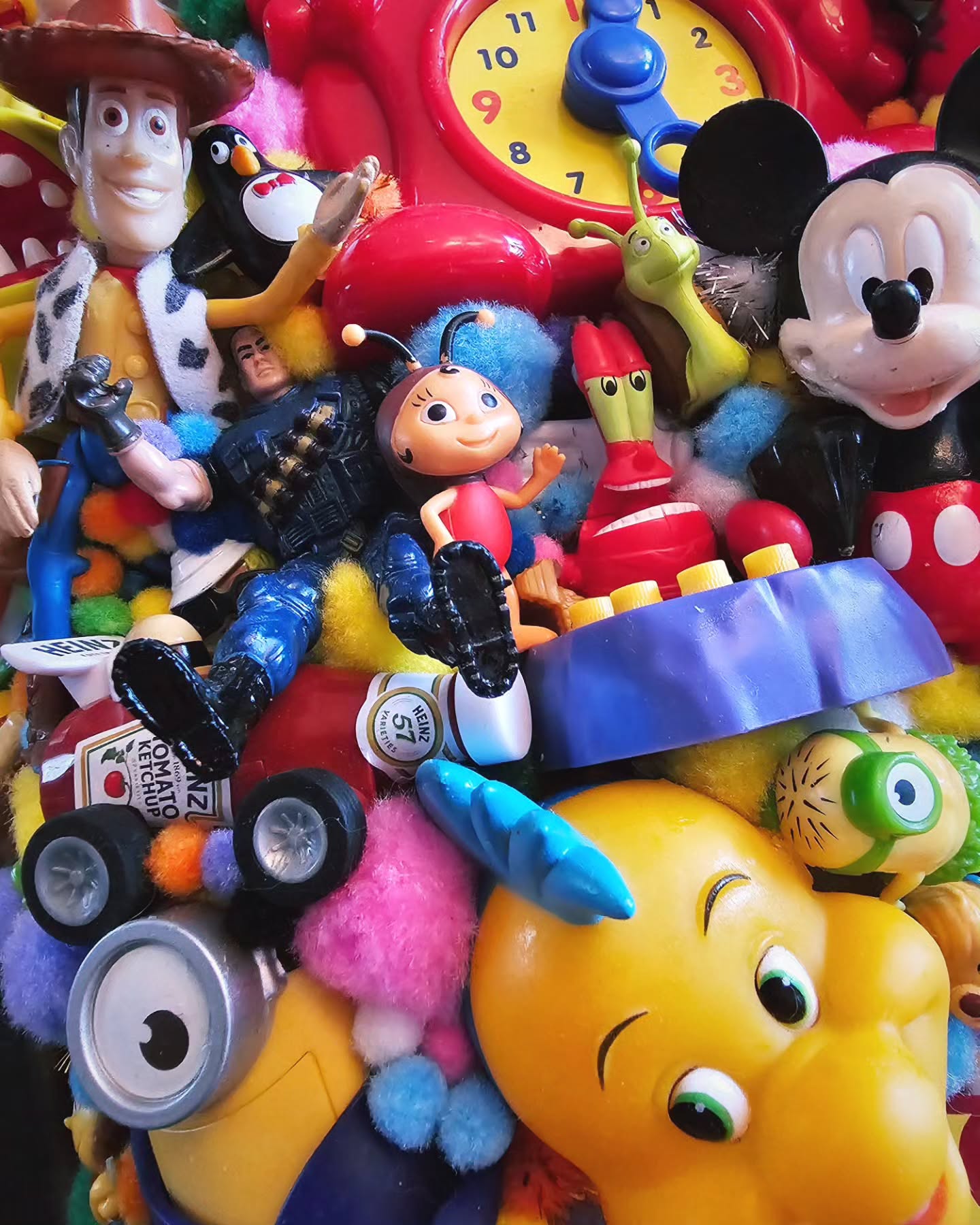 Happy Sunday 🤹
#toyart #kinderzimmer #kinderkamer #kinderkamerstyling #kids #muurdecoratie #muurdecoratie #disney #disneyart #kunst #speelgoedkunst #wooninspiratie #woonkamerinspiratie #schilderij #woonaccessoires #woondecoratie