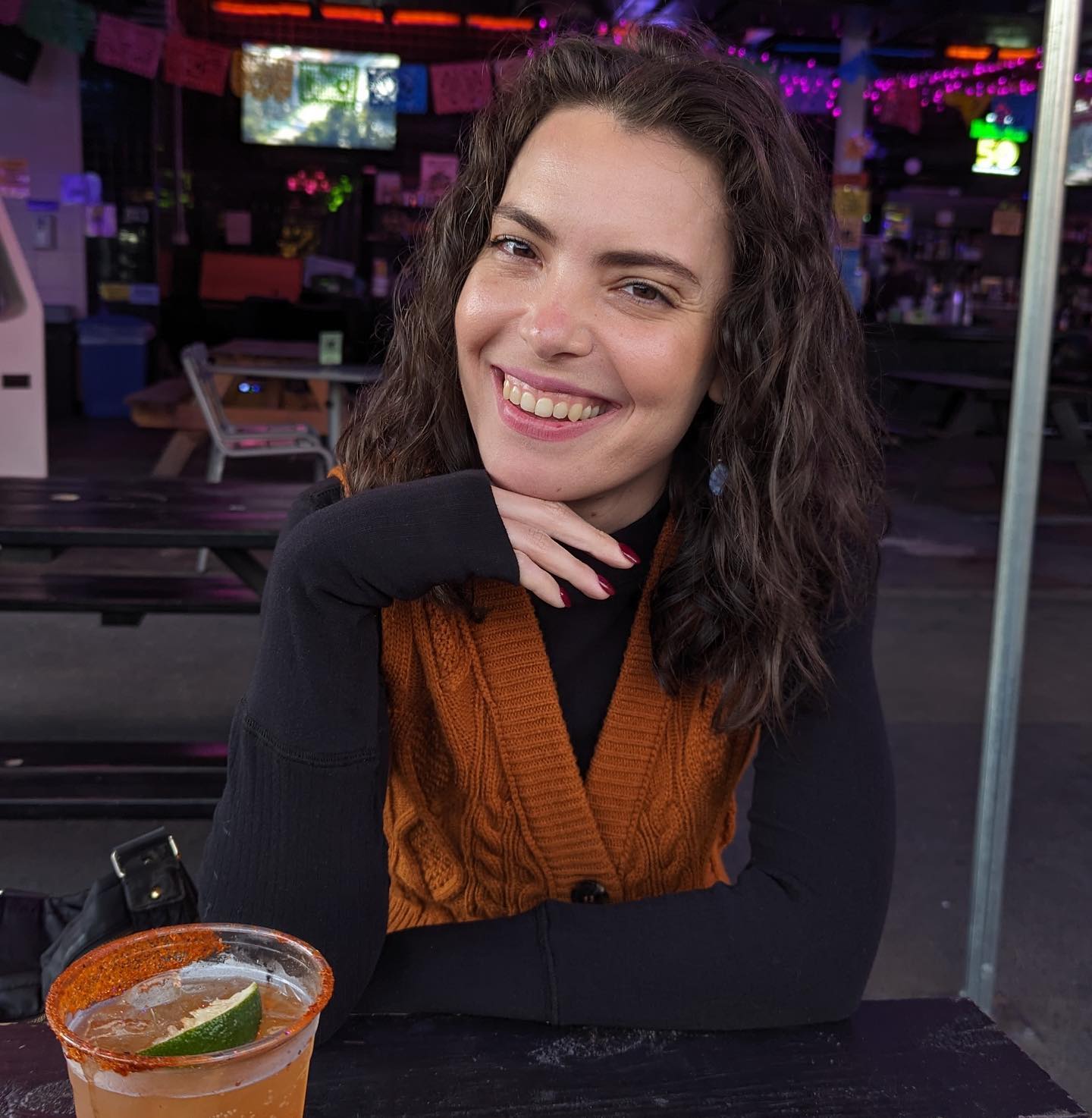 fall vibes (ft. summer drink)
📸: @john_e_noel