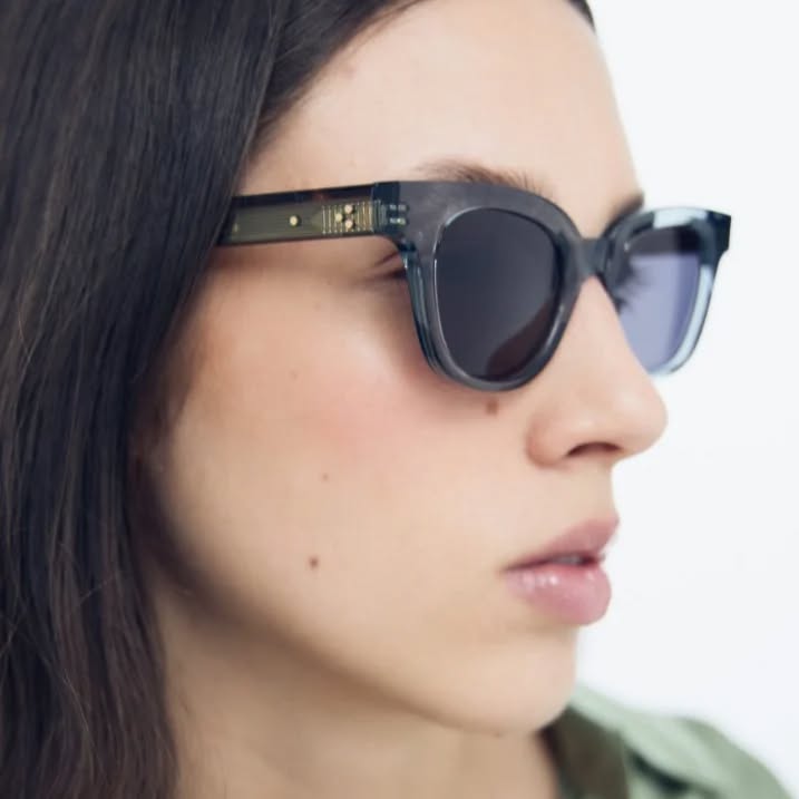 UDM Nouvelle collection
#handmade #uniquedesignmilano #udm #glasses #sunglasses #madeinitaly #art #acetate #artisan #udmsunglasses #opticien#frame #leslunettesdebenjamin