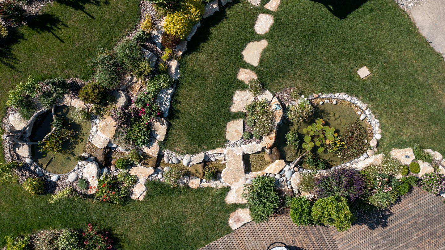 #paysagiste #paysagisme #concepteurpaysagiste #maisonetjardin #jardinmoderne #paysagemagnifique #naturelovers #naturephotography #jardin #exterieur #drôme #valléedeladrôme #aousteSurSye #crest #nature #creation #entretien #eau