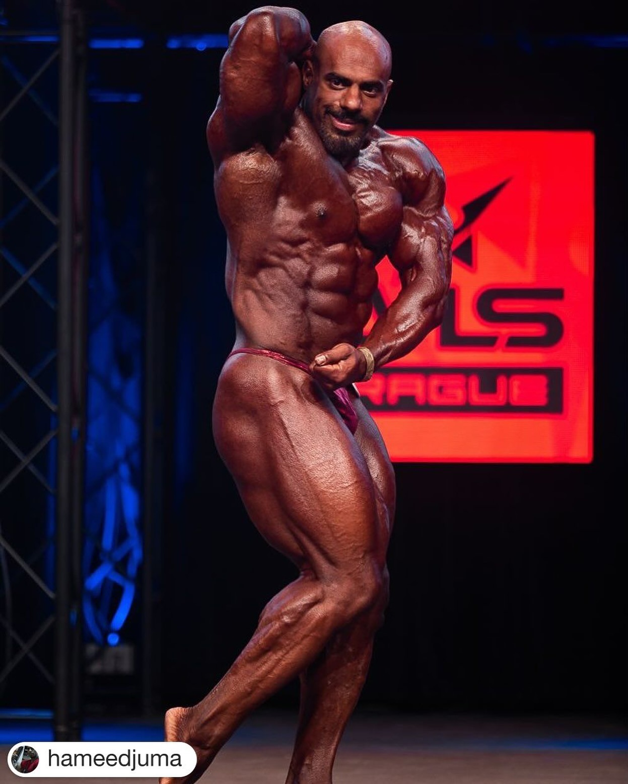 @hameedjuma on stage at the @evls_prague_pro_official 🙌🏽🔥 a pleasure to support such an amazing athlete #Repost @hameedjuma with @get.repost
・・・
Good morning, everyday is opportunity to get better صباحكم خير وسعادة