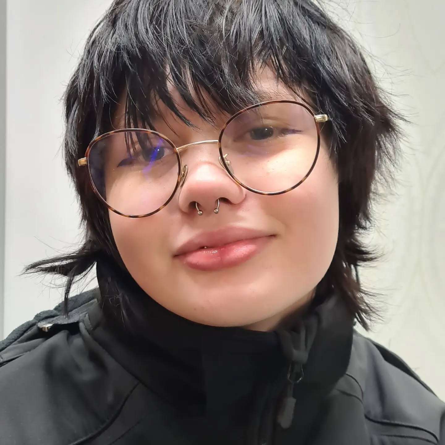 #septumpiercing đ„°
#nosepiercing #hÀssleholm #horseshoepiercing #piercersinceyear2000 by @ulrikaluckabauer