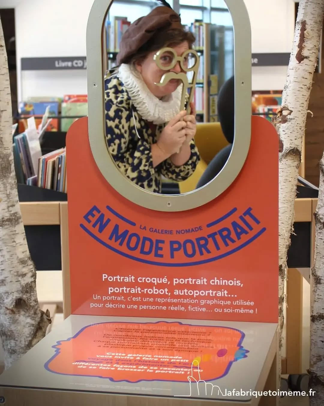 🤓🧑🎨En mode portrait... Tout juste livré !
Une galerie nomade qui vous invite à faire un petit voyage dans l’histoire de l’art et à expérimenter différentes façons de se raconter ou de se faire brosser le portrait !
🤗 On jubile déjà en imaginant les usagers des bibliothèques en train de découvrir les contenus et les manipulations que nous avons mijoté pour ces quatre modules interactifs :
.
.
1️⃣🪞Un module miroir pour se pomponner, présenter des livres sur la thématique, accrocher les réalisations des participants
2️⃣🎨Un module " Rembrandt " pour jouer avec les célèbres autoportraits sans oublier de faire un un clin d'oeil au Rembrandt exposé au Mas d'Agenais
3️⃣🥸Un module plein de surprises à découvrir en ouvrant les tiroirs : tampons de qualité, photoboth délirant, portraits chinois & questionnaires très sérieux...
4️⃣😉Viens, je vais te décalquer... C'est un peu notre spécialité, on ne pouvait pas y couper !
.
.
🤩Cette réalisation nous a été confiée par @sylviedecobert, bibliothécaire passionnée, qui nous soutient et nous fait confiance depuis le premier jour de La Fabrique Toi-Même🫶
⚡️Découpe laser au @lab2r, peinture en or qui brille, sueur, vis de précisions, détournement de Kallax... Avec @emilieblabla_graphiste -ingénieuse, Bertrand Bachala, roi de la visseuse (et de la patience), @christelleloubriat médiatrice-joueuse
Pour la médiathèque départementale de @lotetgaronneledepartement
#portrait #rembrandt #bibliotheque #mediatheque #mediationculturelle #lafabriquetoimeme