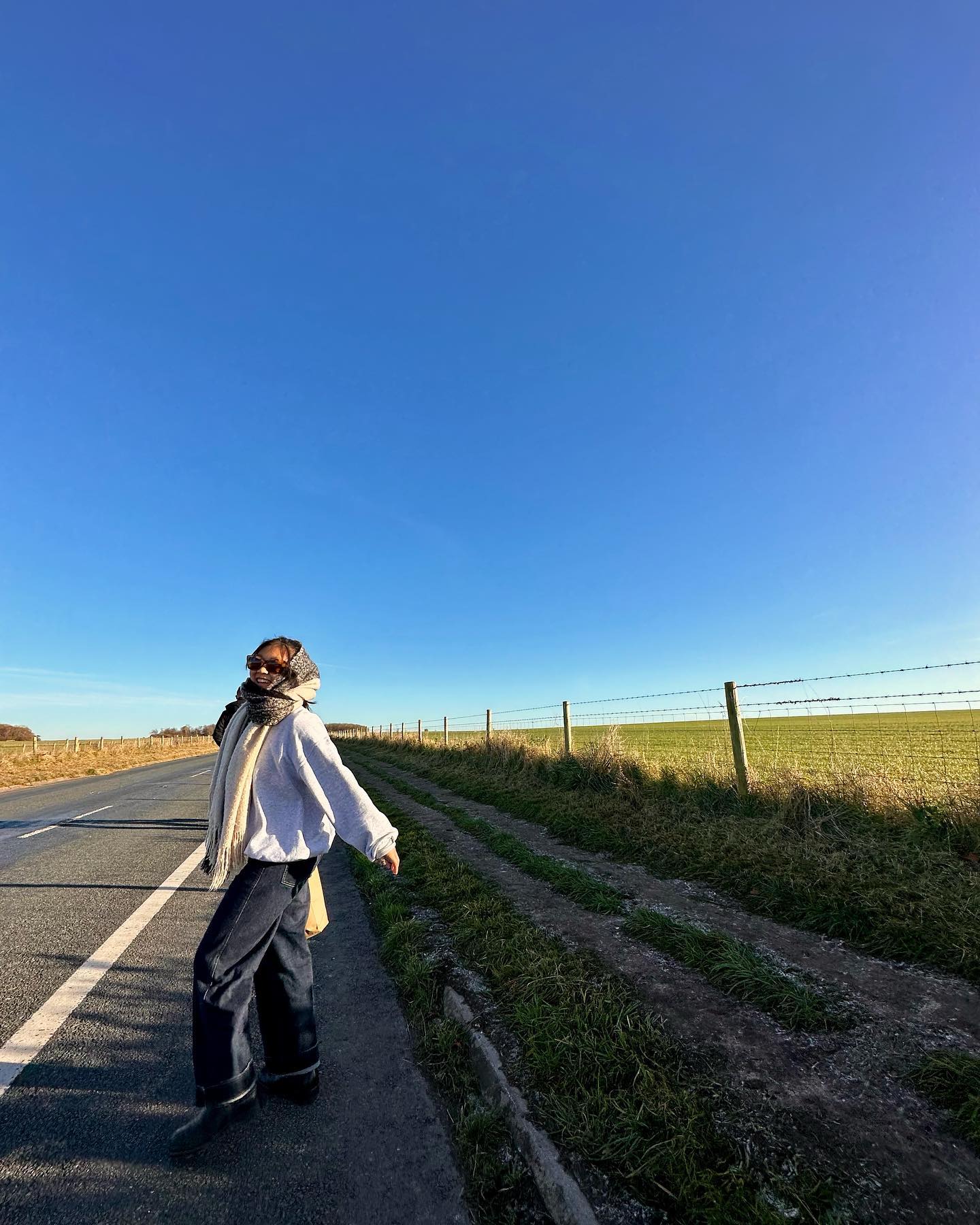 Come walk with me to Stonehenge!!