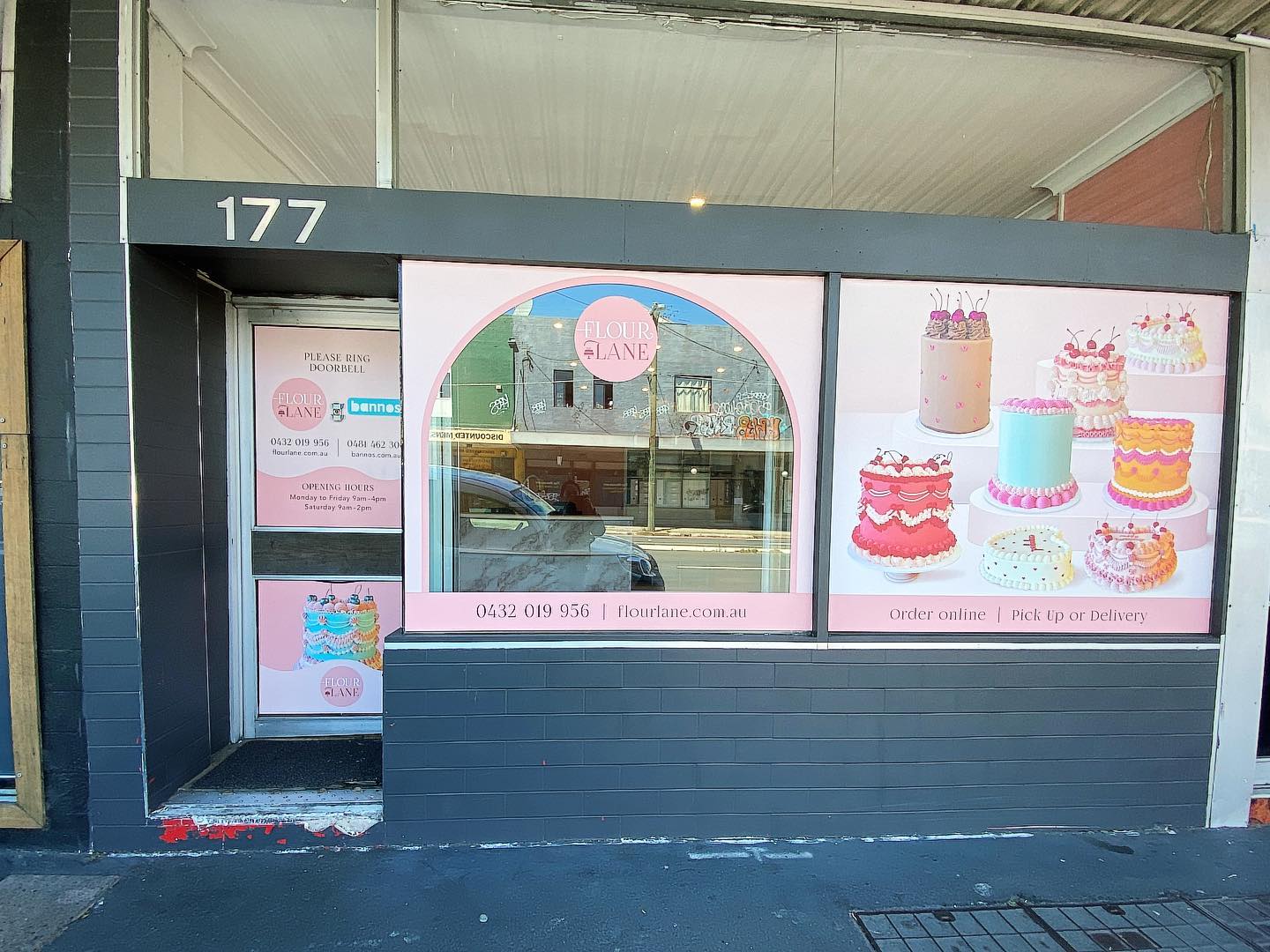 A cake for a celebration without decorations? Crazy right? A shopfront without decorations? You could say the same thing! We’ve loved helping our new friends @flourlanecakes and @bannoscakes with the icing on their windows.
We love how the design creates a bit of privacy and protection from the sun and the playfulness of the domed cutout. 🎂
.
.
#shopfront #cakeshop #cakeshopsydney #decals #windowsdressing #retaildesign #annandale