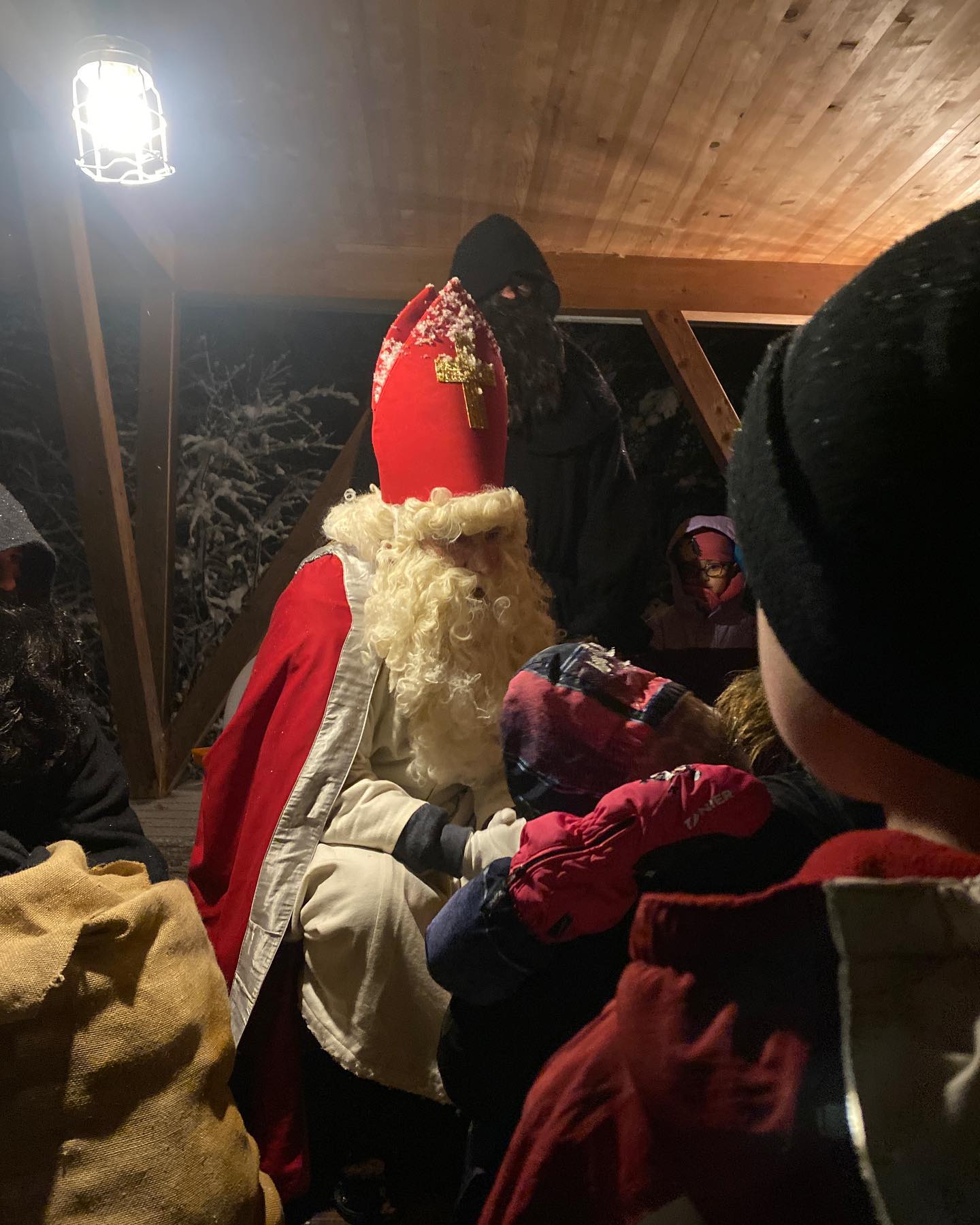 🎅🏽🎅🏽🎅🏽