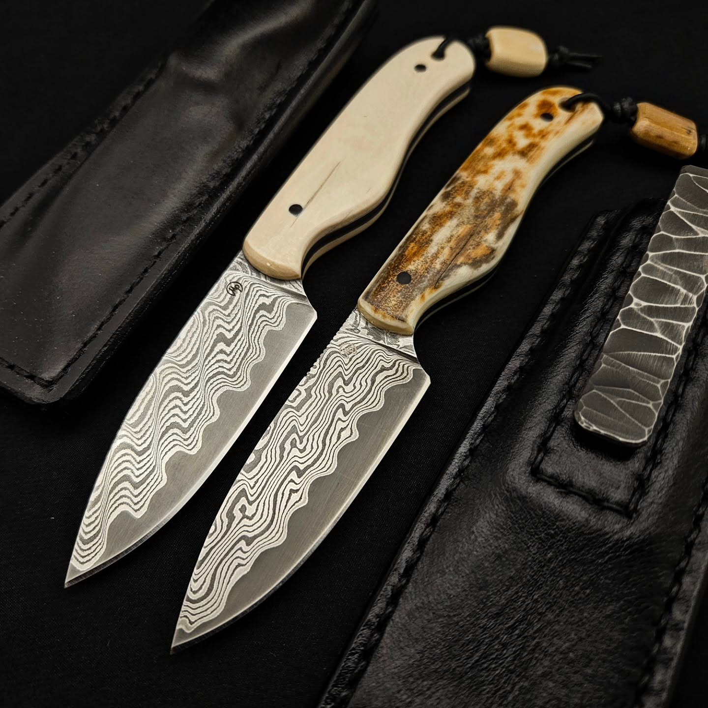 Pair of fulldress #ObsiKIRI - #MagnaCORE stainless damascus with mammoth ivory handles. 🔥
with @futuronforge
#HardcoreFuturon #magnacore #ffmagnacore #alchemysnotdead #oneofakind #mammothivory