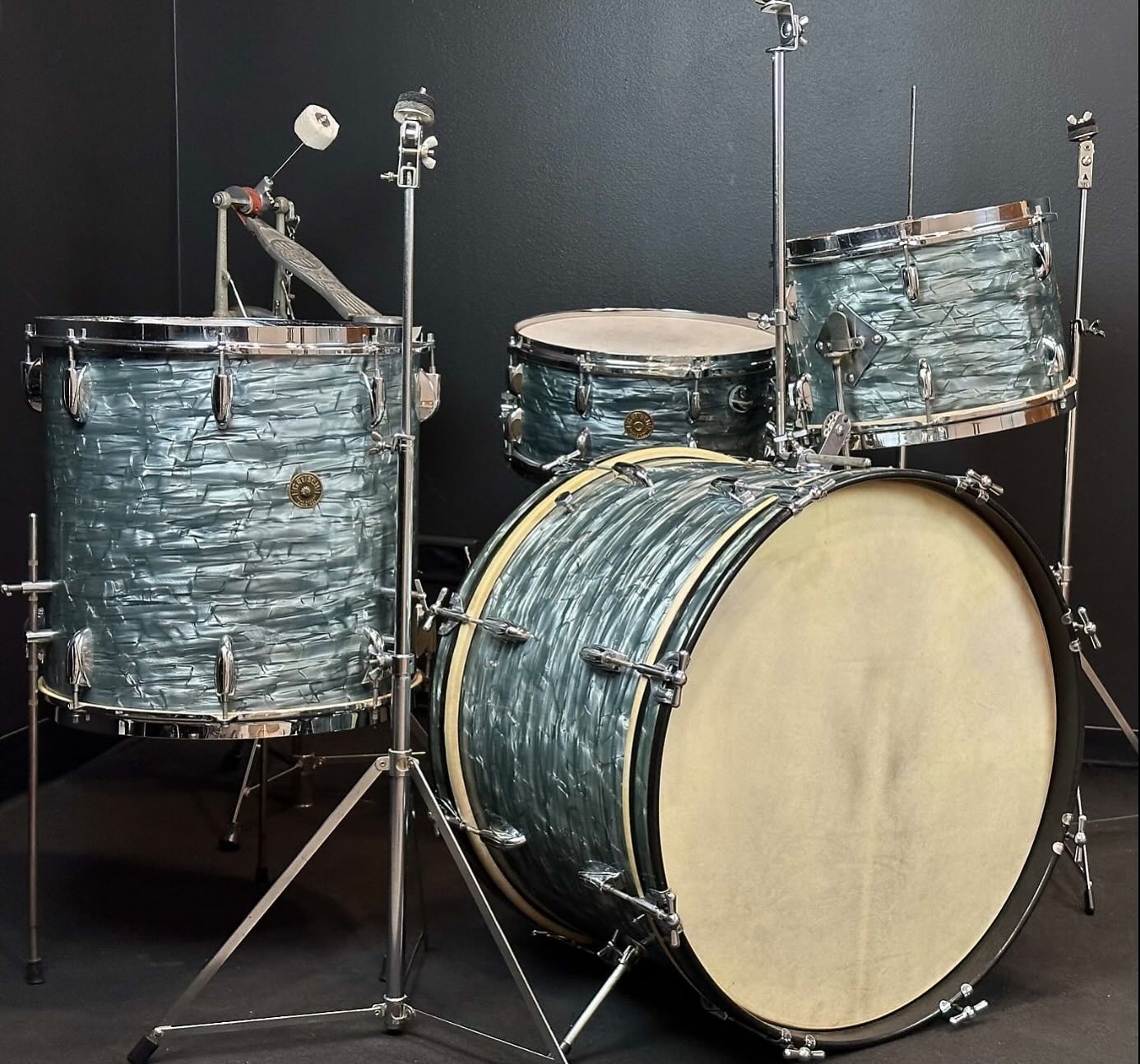 Truly a ‘time capsule’ and possibly finest known example. 50s Gretsch. Midnight blue pearl. 13/16/22/6.5x14. All stands and pedals included. Pristine. Contact Steve at 630-865-6849 or see it on my Reverb site, Steve Maxwell Drums