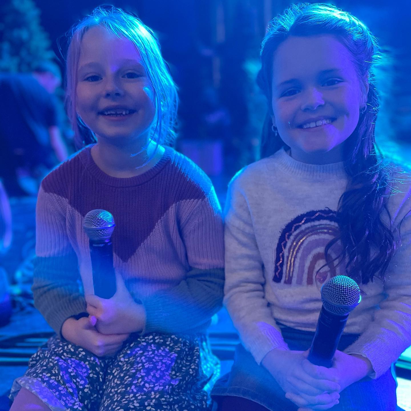 Wer ist denn da so süß?
Wir machen uns bereit und proben für die Christmas Gala! Noch 3 mal schlafen! 🌟🌟🌟 @gospelprojektruhr