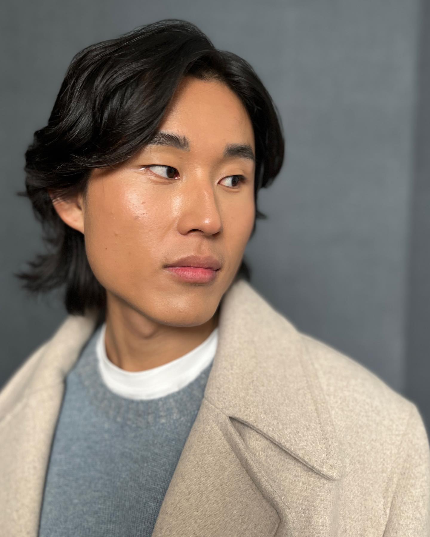 ✨Men’s Commercial Makeup & Hair on @taeyh44 making my job easy 🫶One of my favourite joys as a makeup artist is being able to enhance features. I don’t ever get tired of it!!! #mensmakeup #commercialmakeupartist
To book makeup and hair ⤵️
💎www.beyoutifiedglam.com 🔗in bio
◇◇◇◇◇◇◇
#makeupartist #mobilemakeupartist #hairstylist #crueltyfreebeauty #softglam #engagement #groomsmakeup #mua #beauty #photoshoot #hairstyle #weddingmakeup #wedding #torontowedding #torontomakeupartist #bridesmaidmakeup #commercial #makeupoftheday #fashion #bridalmakeup #bridalmakeupartist #gtamakeupartist #etobicokemakeupartist #mississaugamakeupartist #oakvillemakeupartist #durhammakeupartist
#model #malemodel