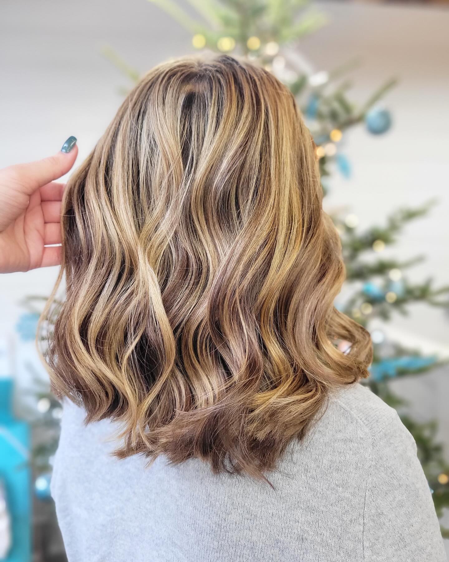 Sandy blonde holiday refresh🎄done by Heather ✨