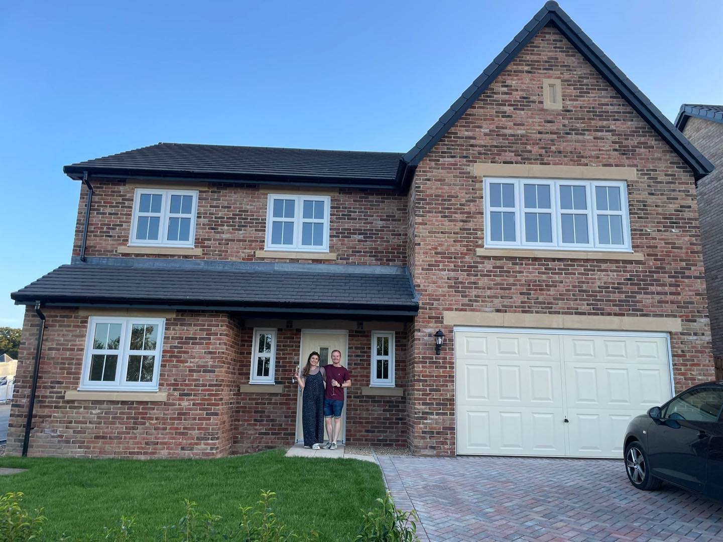 2023 saw Dan and Yianna move into their brand new home. The loveliest couple to work with! #thinqviser #mortgages #financialadvisor #ukdoctors