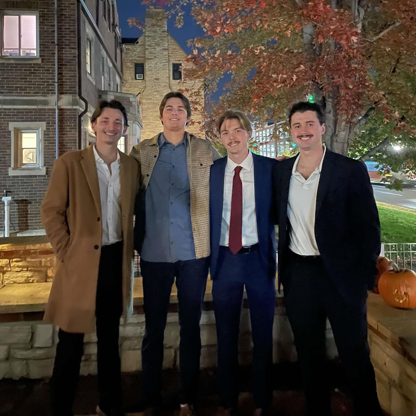 Fall semester recap of the True Gentlemen of SAE! Truly an amazing semester and we look forward to keep it going in the spring. To our juniors going abroad this upcoming semester have a great time, you will be missed greatly. Happy new years from the boys of SAE MN Alpha. ΦA