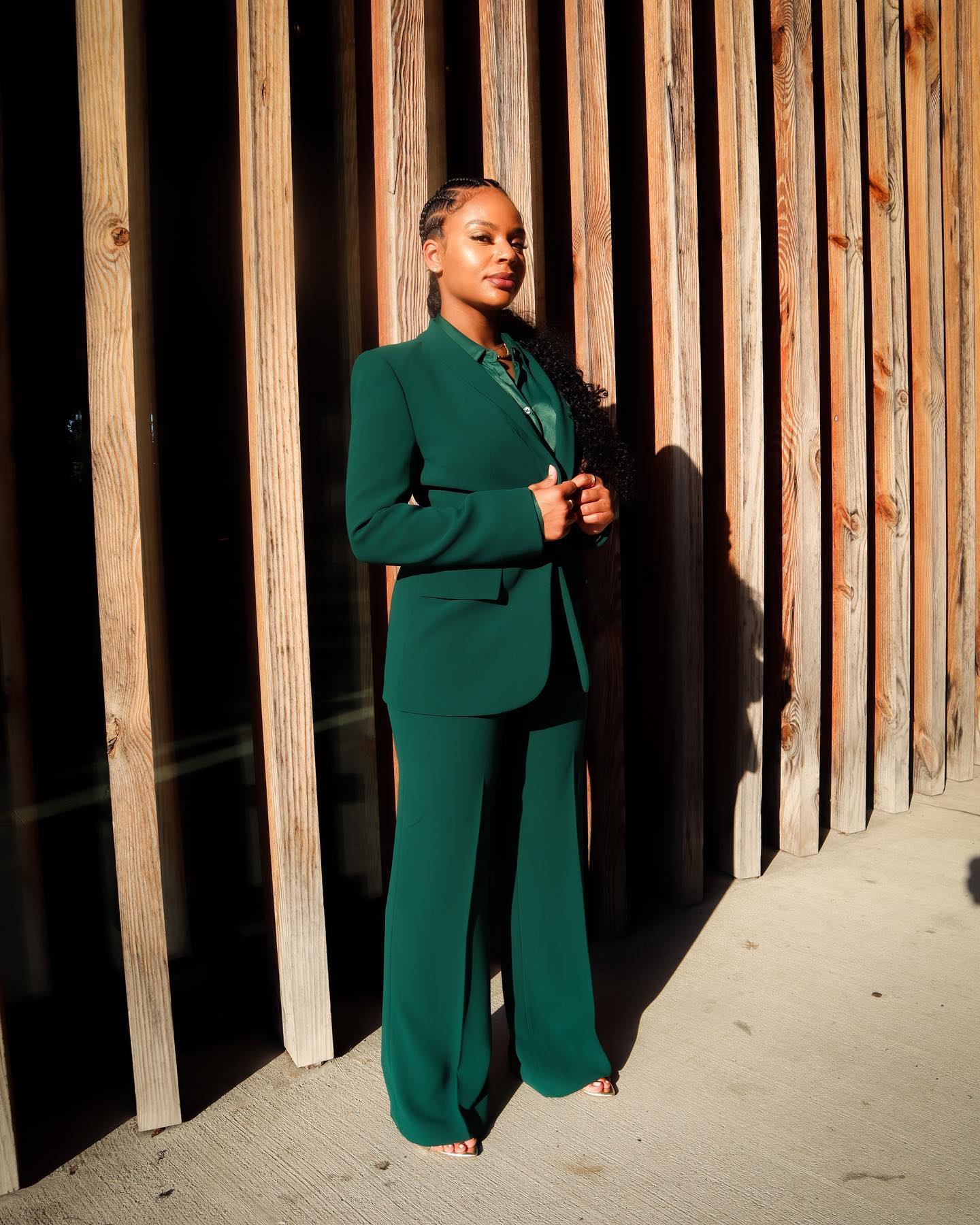 NEW YEAR, NEW OPPORTUNITIES!✨ Here are three things to get clear on:
1) Get CLEAR on your target role🎯
2) Target your resume (I can help with this 🙋🏽♀️
3) ✨NETWORK ✨
Click the link in the bio and we can get started immediately 👏🏽👏🏽