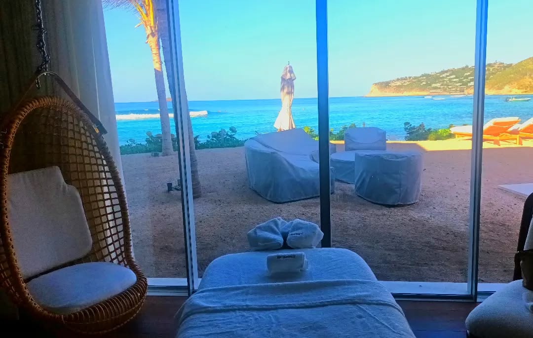Love this view, beautiful spot for massages
#surfspotstbarth #seaviewsmassage #stbartsmassage #lorientstbarth #massagevillas #massagewithaview #beachmassage #surfmassage #lorientstbartmassage #Cecile_St_Barth_Massage