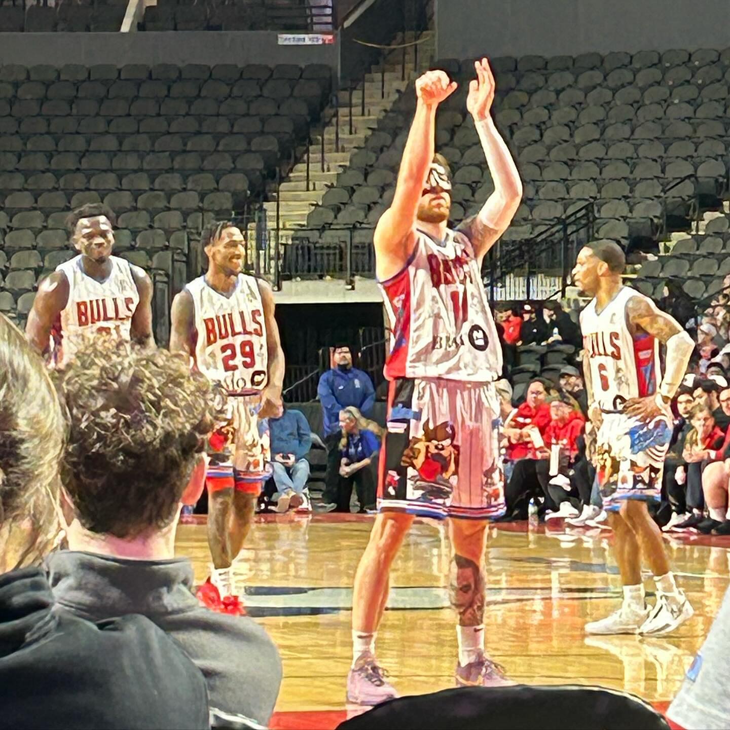 Big win by the @windycitybulls at their Space Jam game tonight. The fans’ Tune Squad jerseys and the team’s custom threads made it a fun atmosphere
