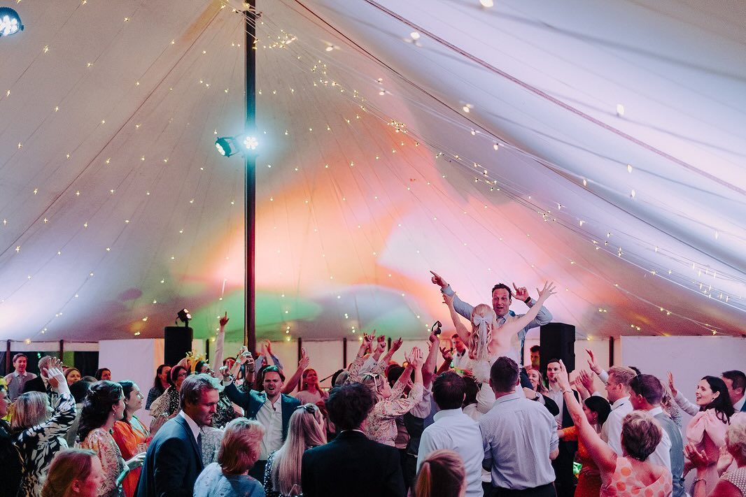 Some great photos by @chrisbradshaw catching the celebration in full swing at Jennie and Oli’s wedding in Essex last year!