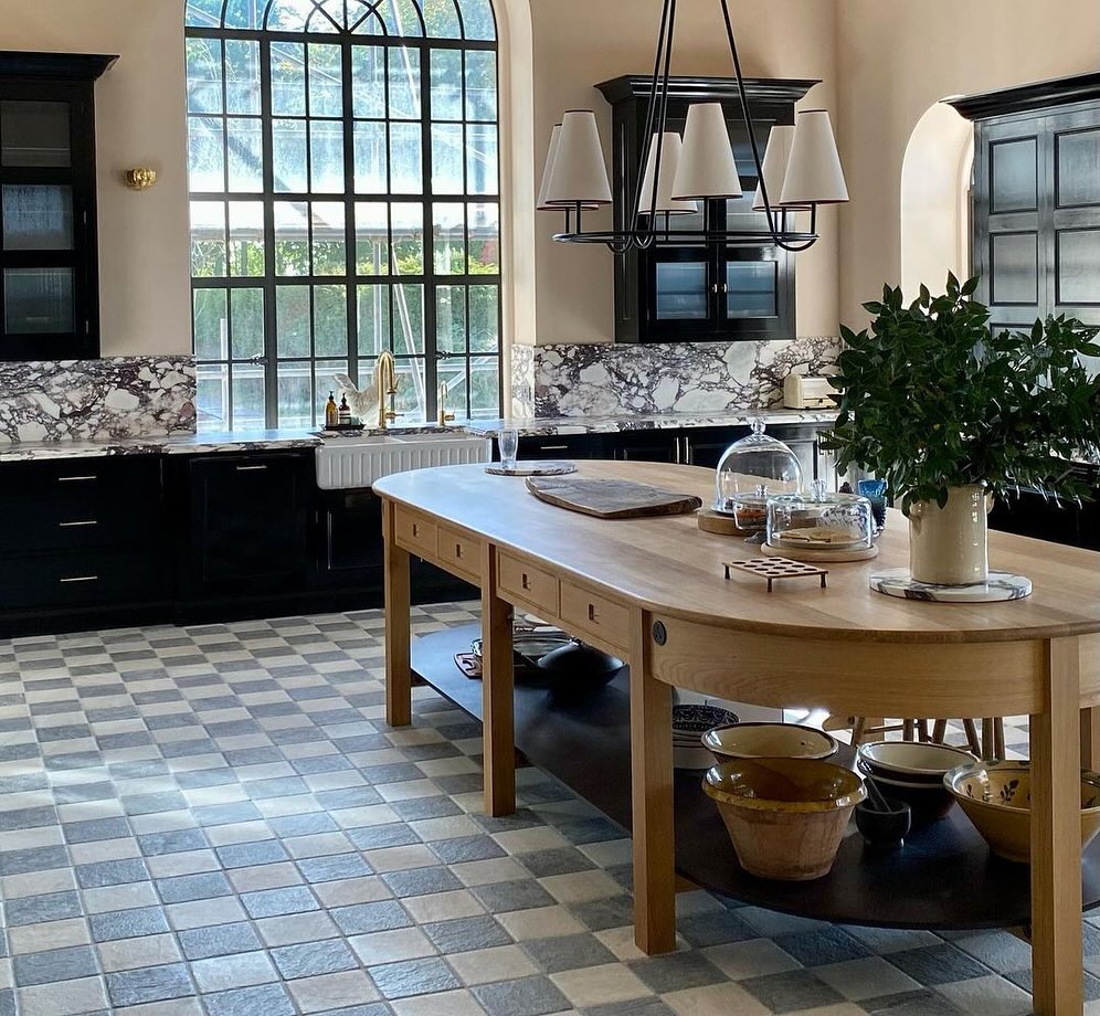 The copy I created for my kitchen client @alistairflemingdesign is now live on their website.
Based in Lewes in East Sussex, this high-end kitchen designer specialises in truly exceptional, handmade kitchens.
We worked together to develop a tone of voice that would appeal directly to their target customer, reflecting their unique and elevated approach to design.
It was such a pleasure getting to know the team as I ‘got under the hood’ to find out what they do, why they do it, and how they create such extraordinary results.
Swipe left ⬅️ to read some of the copy I created for Alistair Fleming Design
📷 @paullmcraig
******************************
Bringing a journalist’s eye for detail, nuance and story to copywriting projects for clients in the property and interiors sector.
↠ Website Copy
↠ Blog Writing
↠ Property Brochure Copy
↠ Case Studies
↠ Editorial Articles
↠ Product Descriptions
#interiorswriter #propertywriter #copywriter #interiorsjournalist #contentwriter #copywriting #interiorscopywriter #interiordesign #designinspo #interiorinspo #interiors #luxuryinteriordesign
#interiorsblog #homeinteriors #homeinspiration #kitchendesign #luxurykitchendesign #bespokekitchen