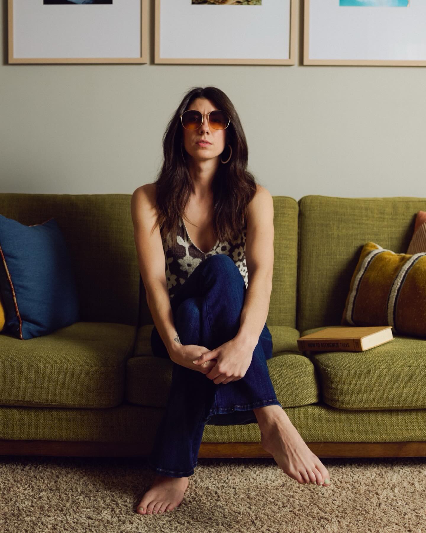 Playing with different kinds of light for a 70s vibe creative shoot with the gorgeous @janelle_starrett 💫 Thanks for the collab on this project J, and @chaddyarphoto for assisting 💪🏻