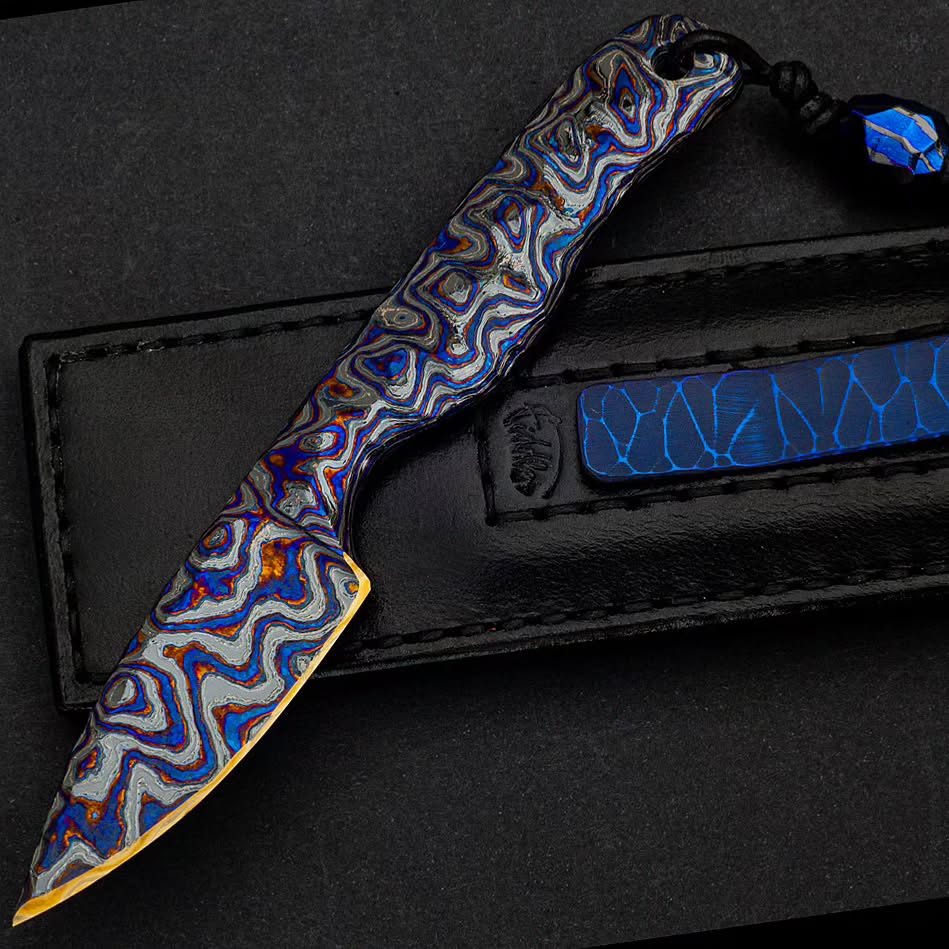 Marbled ObsiKIRI in #Rainbowzr - titanium-zirconium composite by @futuronforge
Not a hard-worker in this material config, but quite neat anyway :)
#ObsiKIRI #zircuti #oneofakind