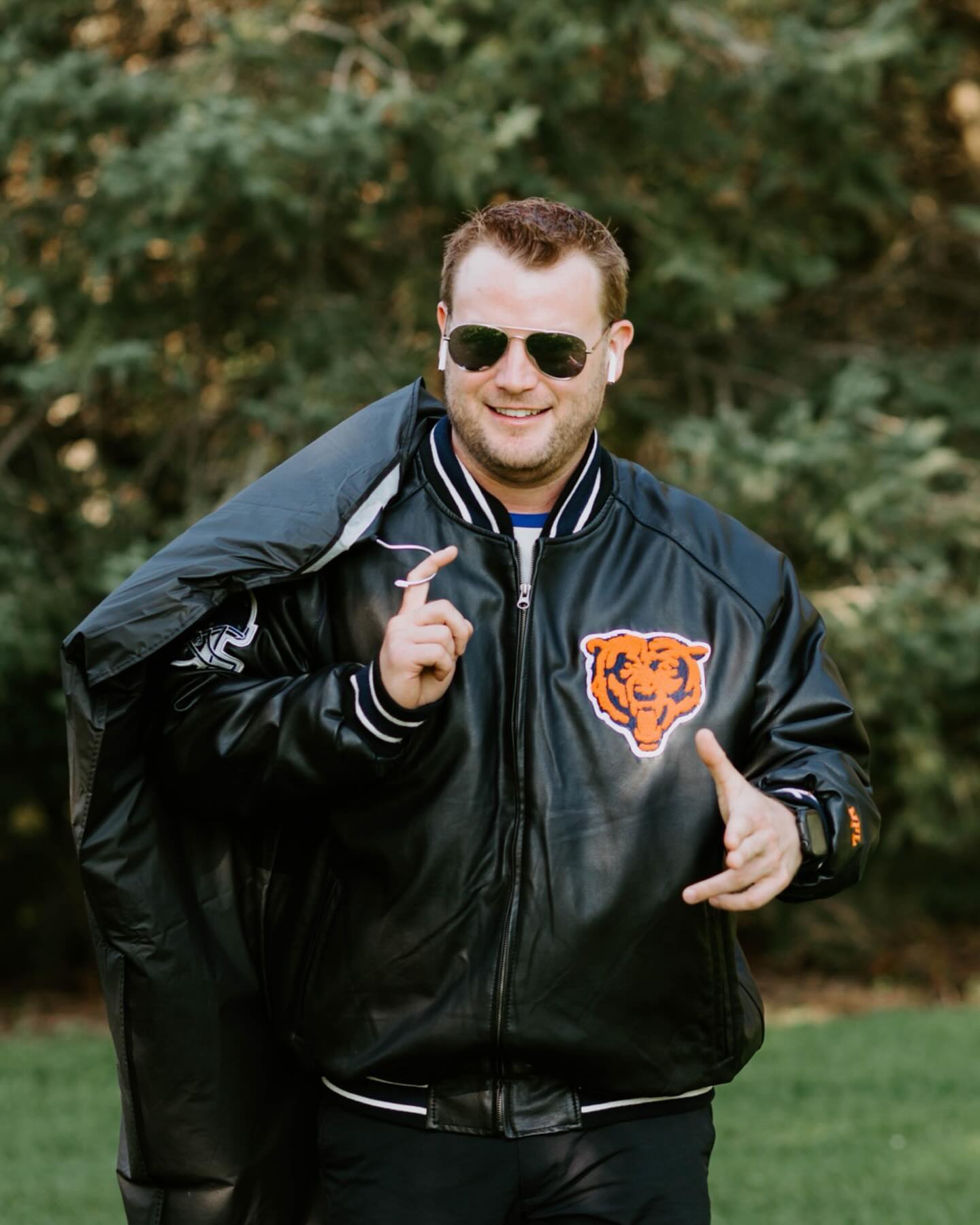 In lieu of my dad today ( who was a HUGE bears fan) and the upcoming Super Bowl, here are some BIG DAY photos of the boys.
Second for the amazing @amandaverhoevephoto 🤍