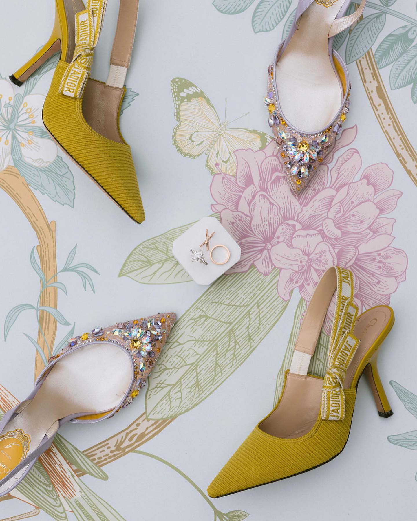 Details of Danae’s wedding fashion. Our bride had so much fun with what she wore, from her custom @eseazenabor 2 in 1 dress to her last minute @rimearodaky jumpsuit and brunch dress.
Photo by @gregfinck
Published on @overthemoon
Venue: @chateaudevallery
Photo: @gregfinck
Video: @zenfilmworks
Planning, design and production: @bonjourweddings.fr
Assistant coordinators: @charlotte_adt @joelleantounevents
Wedding dress: @eseazenabor
Pre and post wedding dresses: @rimearodaky
Groom’s attire: @dior @louboutinworld
Florals: @botaniquebazar
Paper goods: @emilybairddesign
Hair: @ciaracoiffure
Makeup: @beautybymaeva
Catering: @domainedesjardins
Cake: @syniesparis
Couscous: @l.oasis.orientale.paris
Officiant: @theparisofficiant
Live music: @ivana.string.quartet
DJ: @selecktive.official
Live painter: @eventillustrator
Rentals: @atawaevent @maison_options @velvetrendezvous
@options_orleans
Technics and production: @bounz.events
Content creation: @goldy.house
Aerialist: @cara.chapman.aerial
Fire show: @supercho_show
Fireworks: @cduval77890
#OTMbride #DestinationWeddingPlanning #FrenchWedding #FrenchWeddingPlanner #ChateauChic #OverTheMoonWedding #DreamyDetails #RegencyRomance #LuxuryWeddingPlanning #DestinationIDo #BridgertonInspired #GregFinckPhotography #BridgertonWedding #EseAzenaborBride #RimeArodakyBabe #RimeArodaky #ParisWedding @drnaenae @advnturecaptlst @celiaetlesoleil