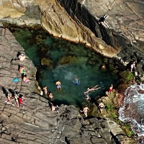 Um lugar pra sair do sistema e entrar em uma frequência natural, com piscinas, trilhas, ondas pro surf, lagoas, visuais incríveis do céu, do mar e da mata Atlântica.
A única ordem vem do SOL, PRAIA o dia todo, e pra relaxar e se sentir em casa, Condomínio Aldeia dos Anjos do Rosa, que oferece casas e apartamentos completos e confortáveis a 300 metros do mar.
Carnaval tá chegando!
Liga no WhatsApp 48 99949 1971
Visite nosso site!
www.aldeiadosanjosdorosa.com.br
#aldeiadosanjosdorosa #imbituba #argentina #argentina #buenosaires #santacatarina #sc #praiadorosa #pousadadorosa #pousadanapraia