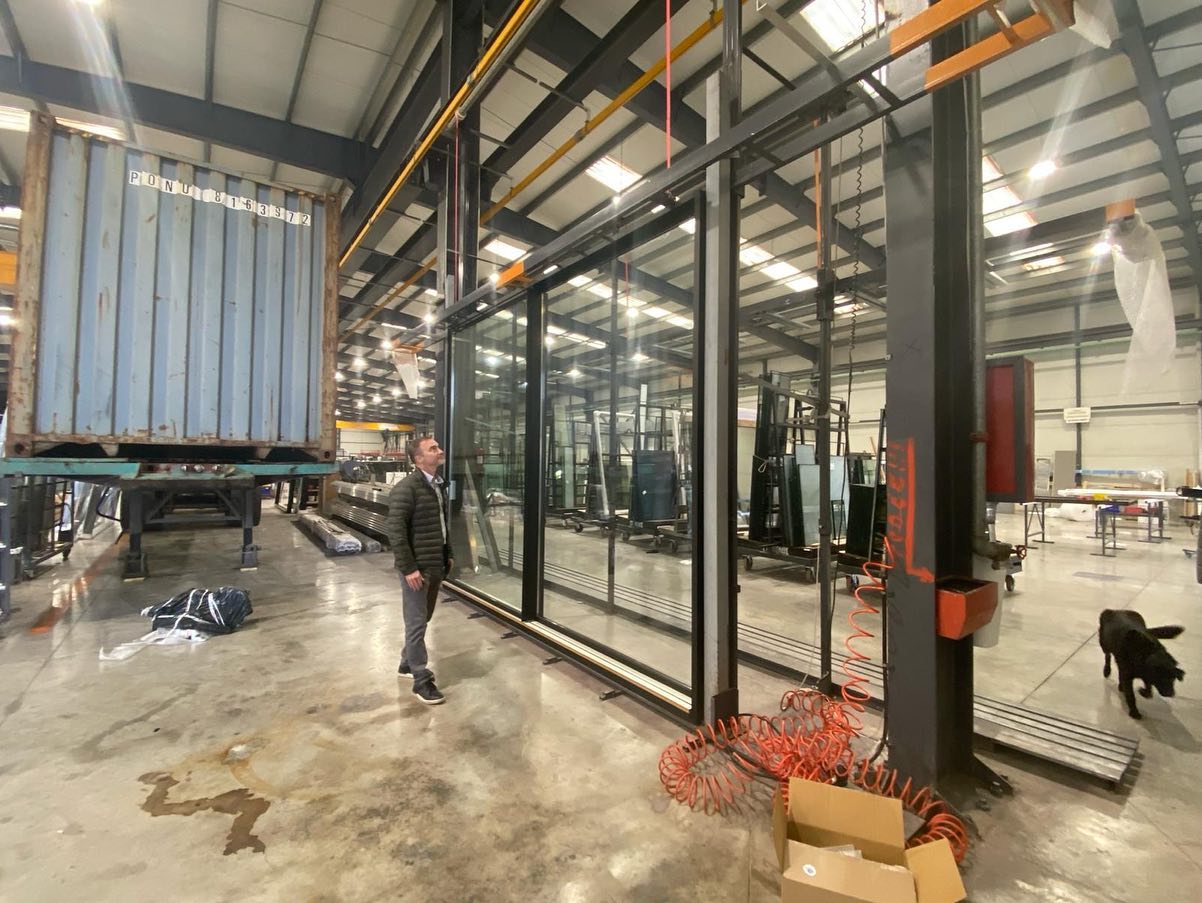 Every panoramic sliding door is meticulously tested and levelled in our factory before it reaches your home. 🏠🪟