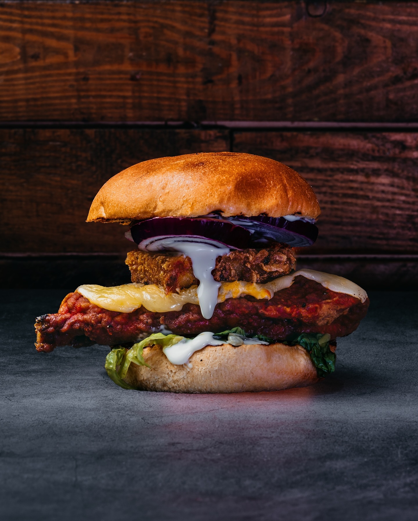 Tender chicken fillet, melted cheese, hash brown, red onions , lettuce, Chipotle BBQ sauce & Grizzlerโs house mayo. ๐๐ง๐
#grizzlers #grizzlersleicester #burgers #pizzas #hotdogs #periperichicken #wings #nachos #tatertots #desserts #milkshakes #halalfood #leicester #leicesterfood #visitleicester #foodreels #foodreview #foodblogger #fyp #explore